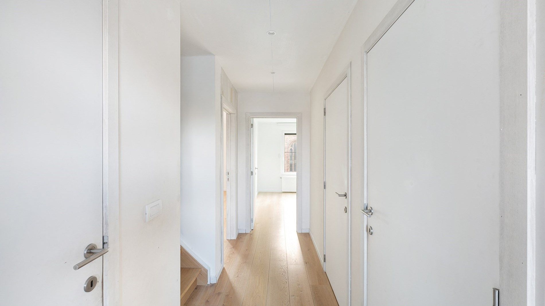 Handelshuis: mooie winkelruimte met vernieuwde woning te Knokke-Heist foto 22