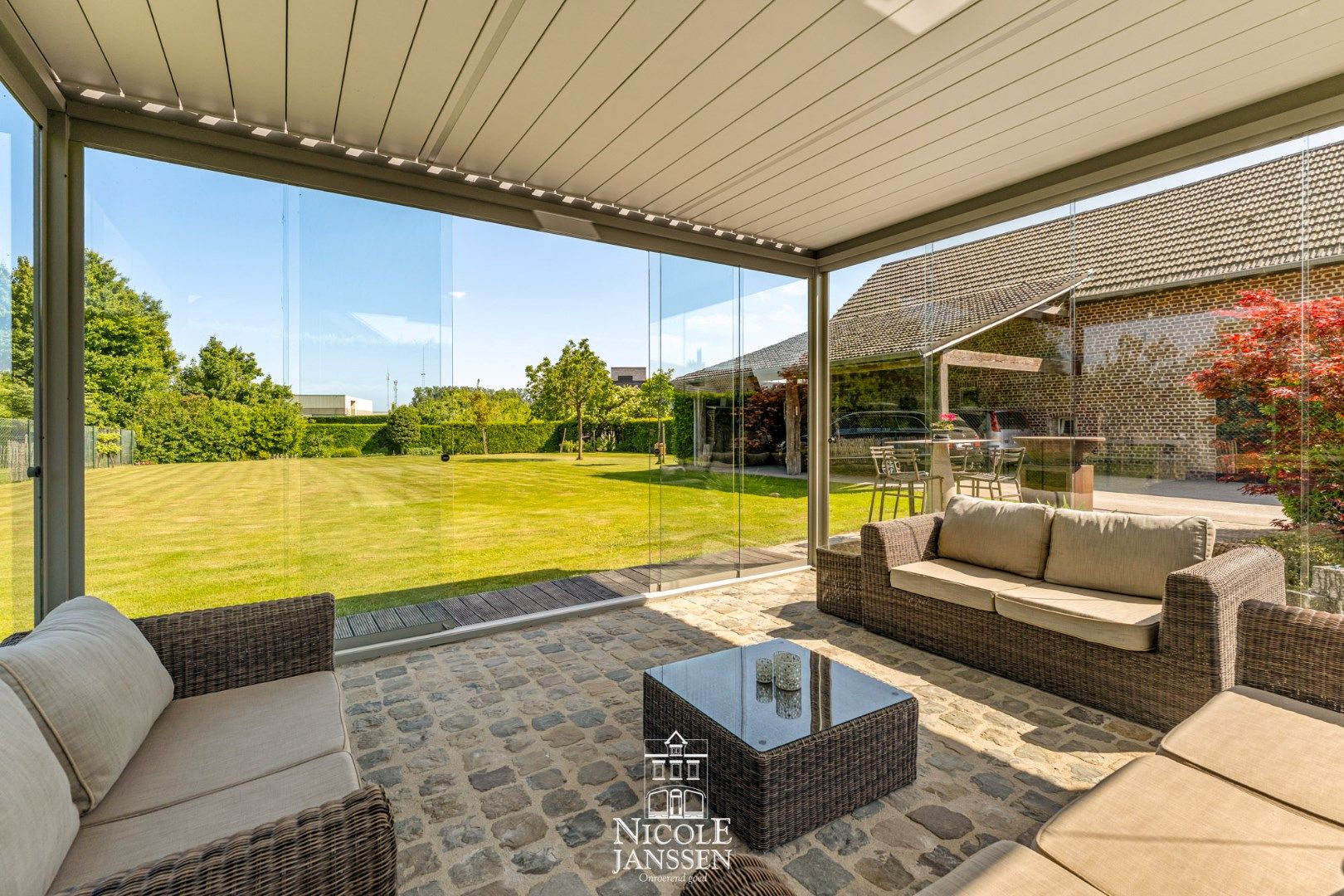 Gerenoveerde vierkantshoeve foto 22