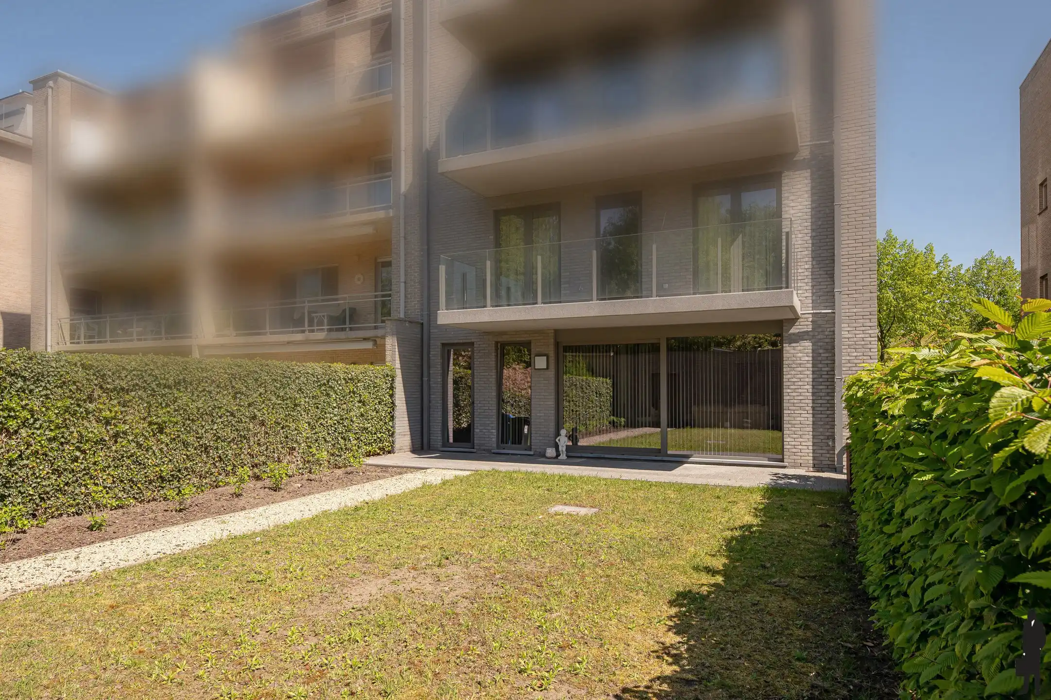 Ruim luxueus afgewerkte gelijkvloers appartement (2019) met tuin en garagebox!  foto 15