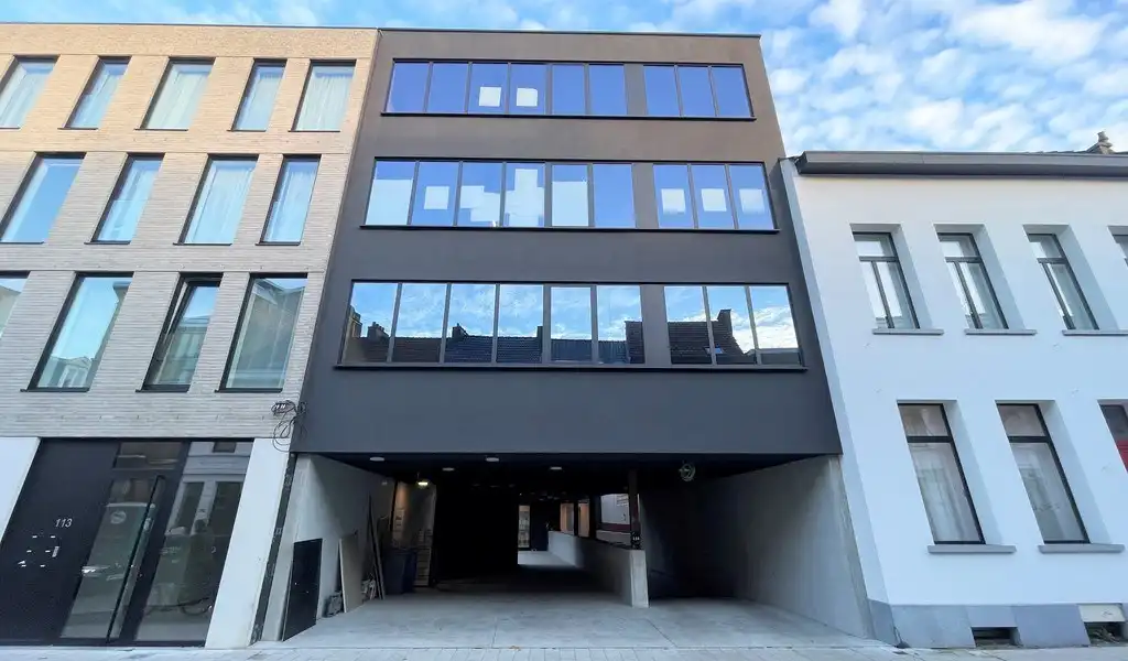 Moderne kantoorruimte te huur vlakbij station van Berchem foto 22