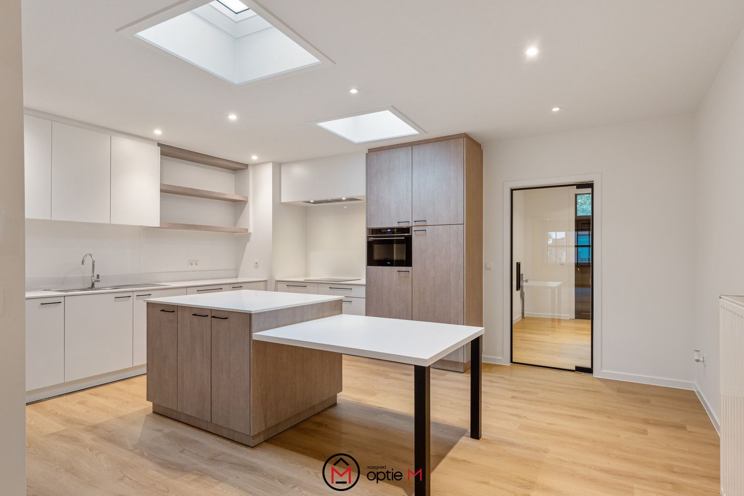 Volledig gerenoveerde woning met 4 slaapkamers en 2 badkamers in Hasselt foto 7