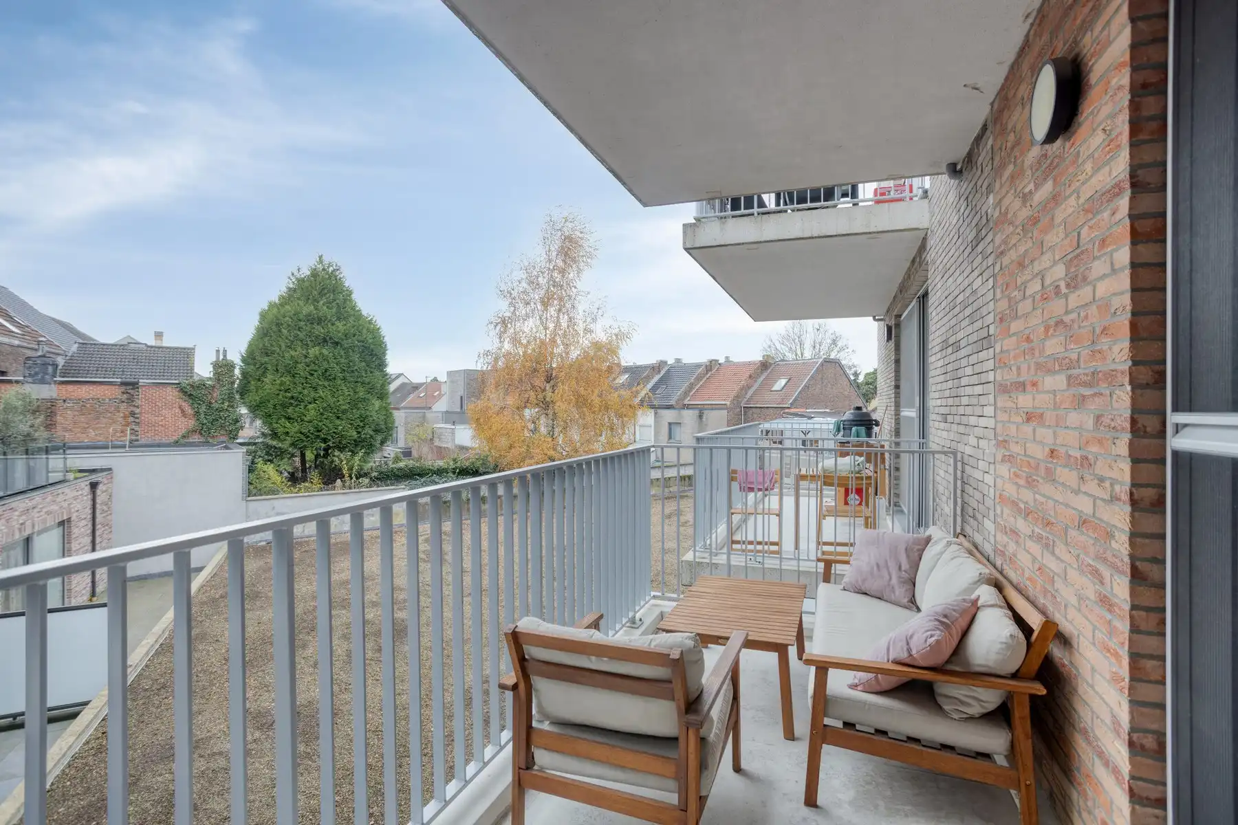 Modern appartement met twee slaapkamers en autostaanplaats nabij het centrum foto 5