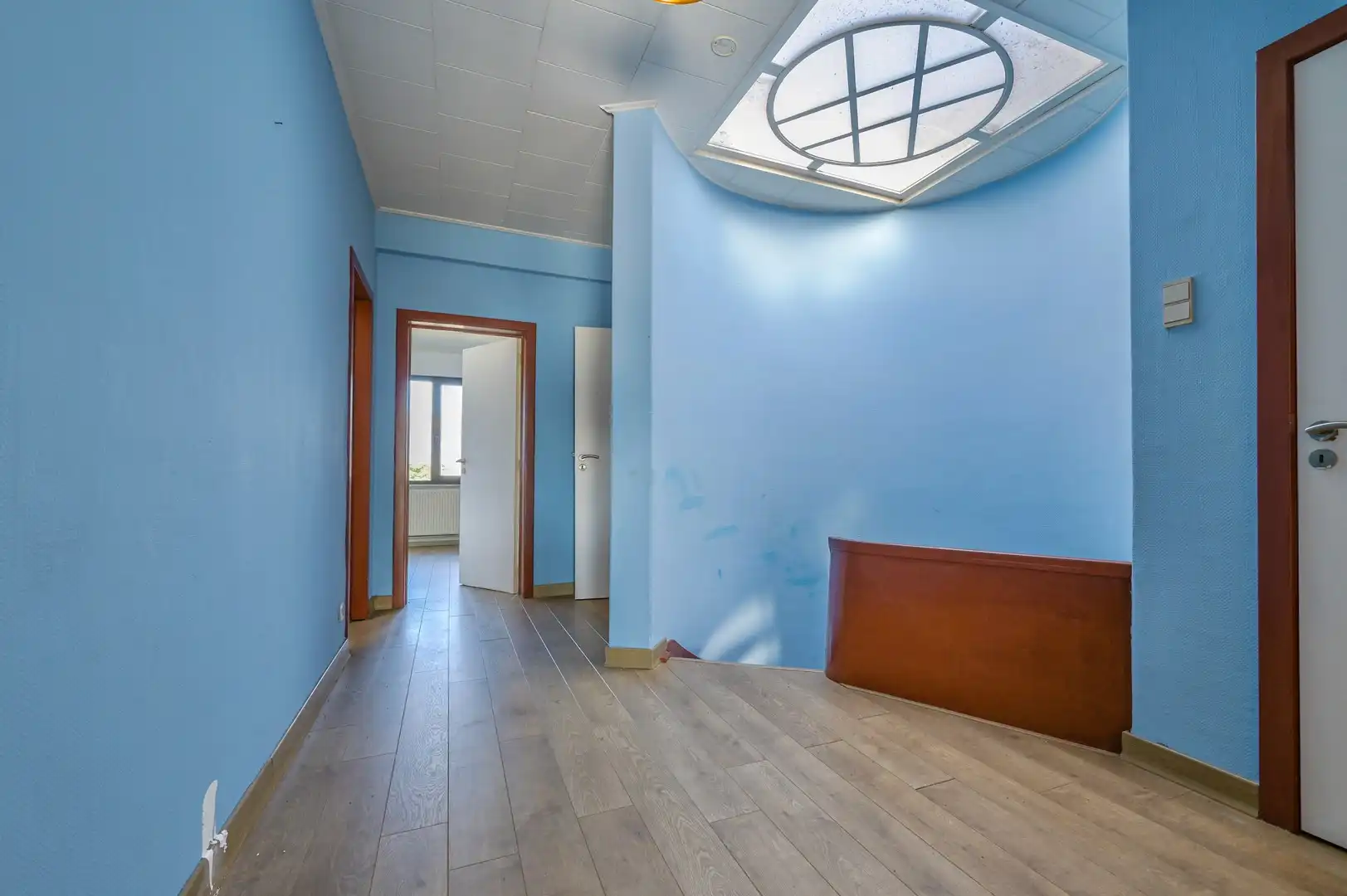 Handelspand met ruim appartement te huur in het hart van Bornem foto 18