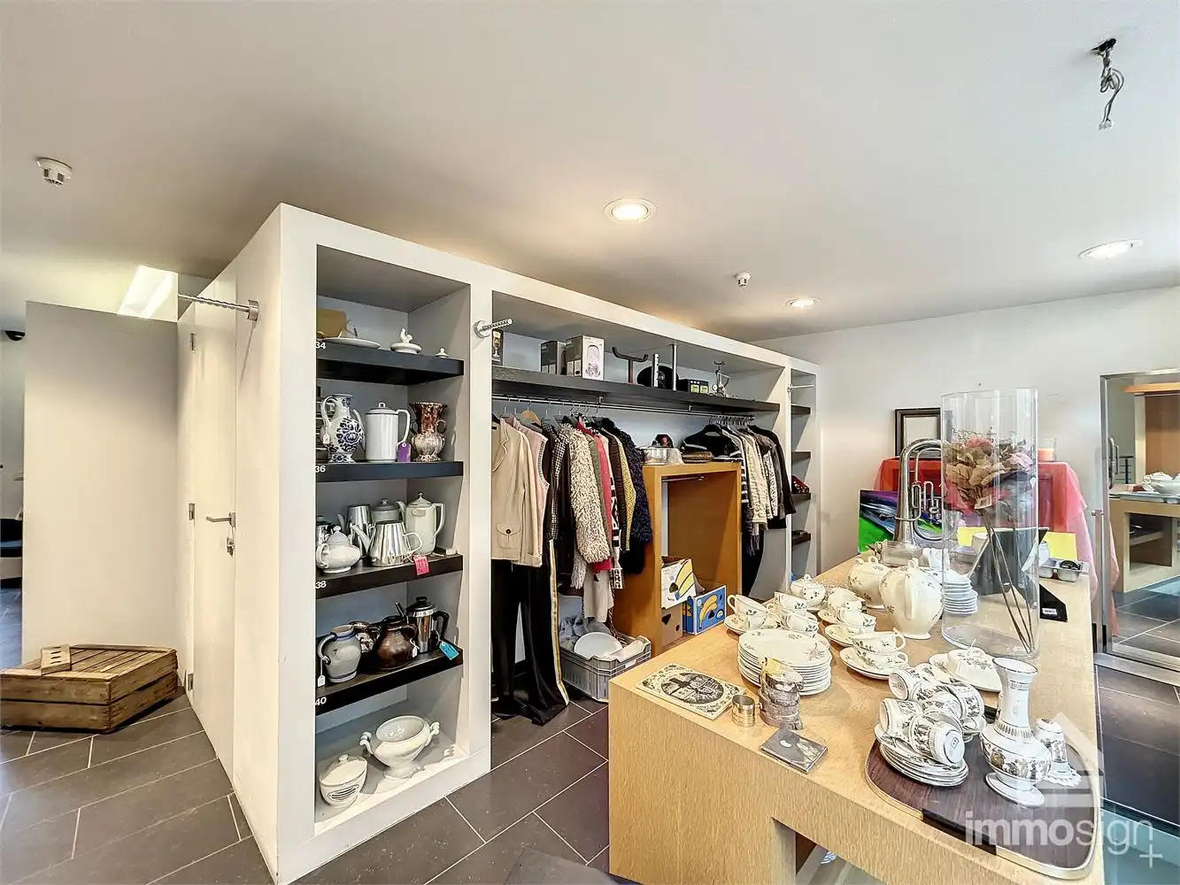 Prachtig handelspand met duplex midden in het centrum van Maaseik! foto 19