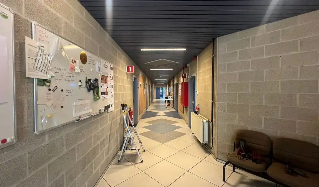 Logistiek bedrijfspand te huur in de haven van Gent foto 26