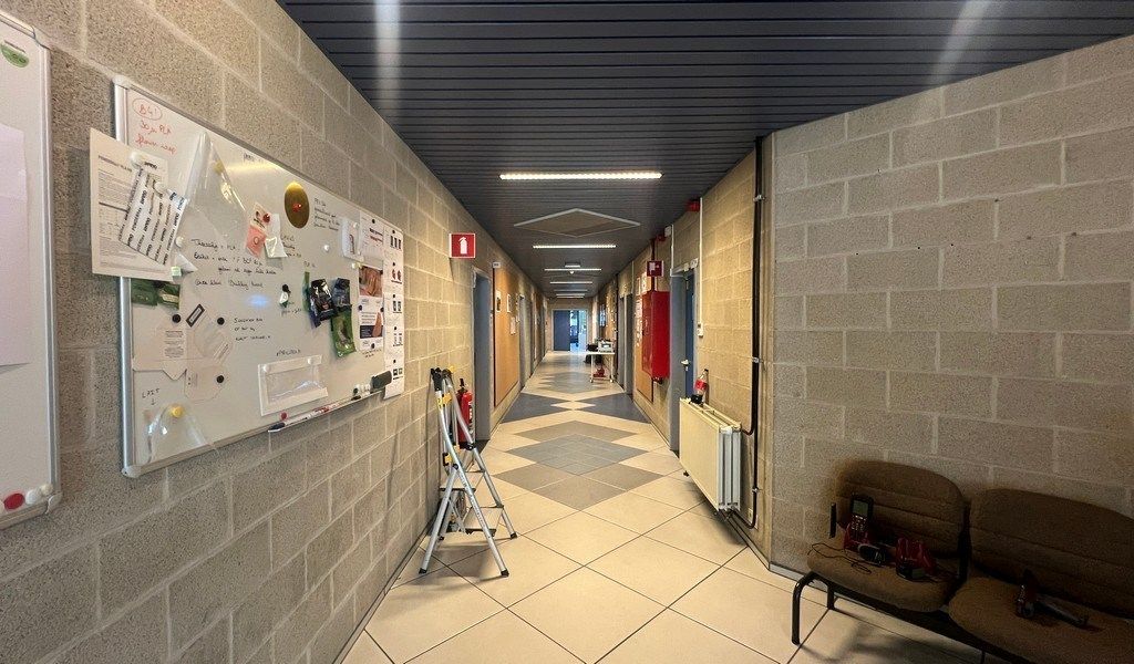 Logistiek bedrijfspand te huur in de haven van Gent foto 26