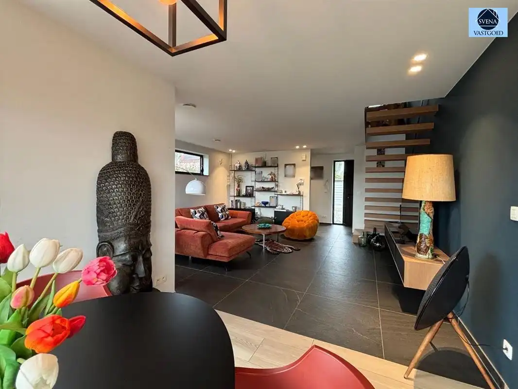 LUXUEUZE RECENTE WONING MET 3 SLAAPKAMERS, GARAGE EN TUIN foto 10
