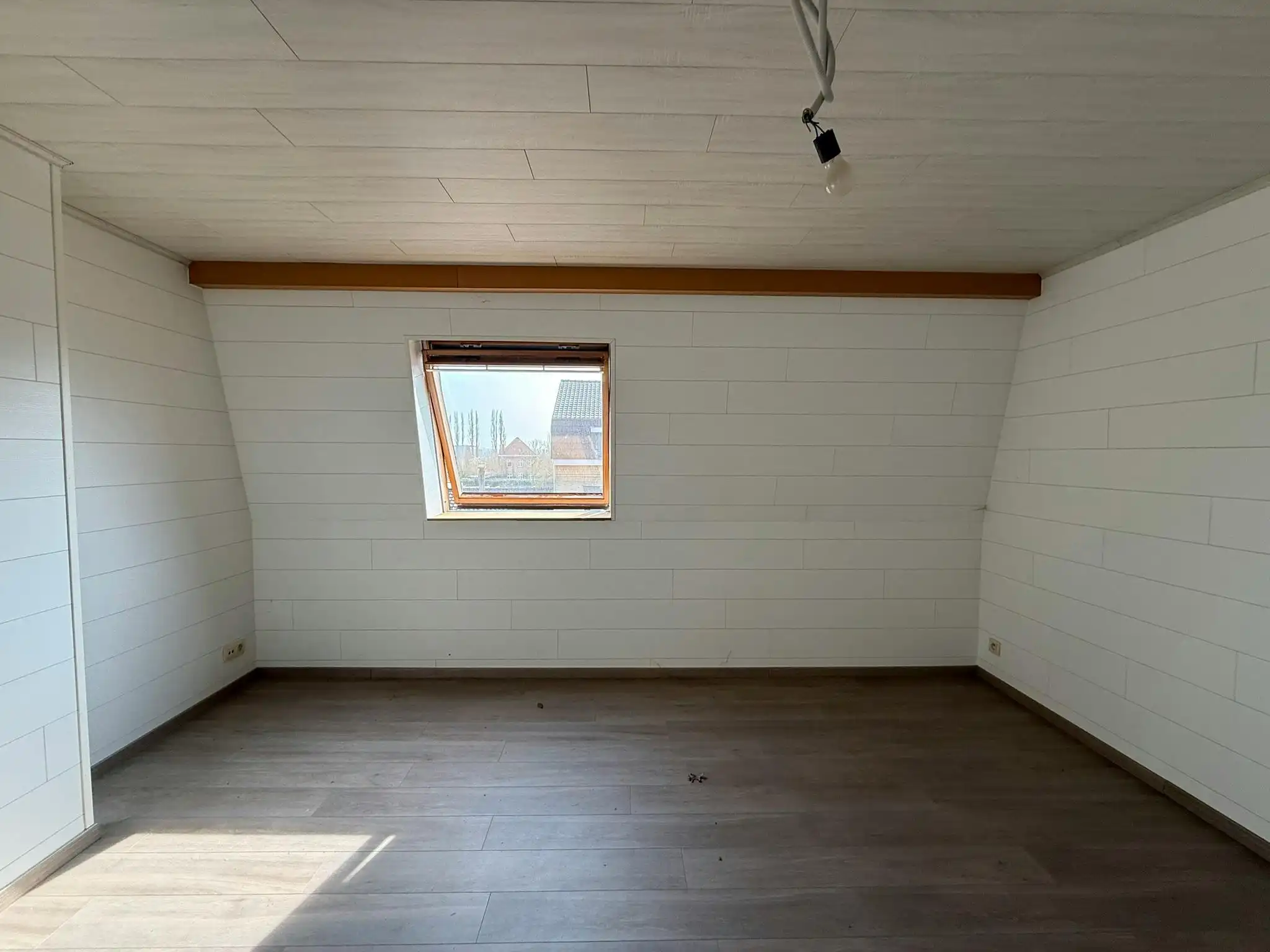 Huis te koop in Ieper met 4 kamers, tuin en garage  foto 20