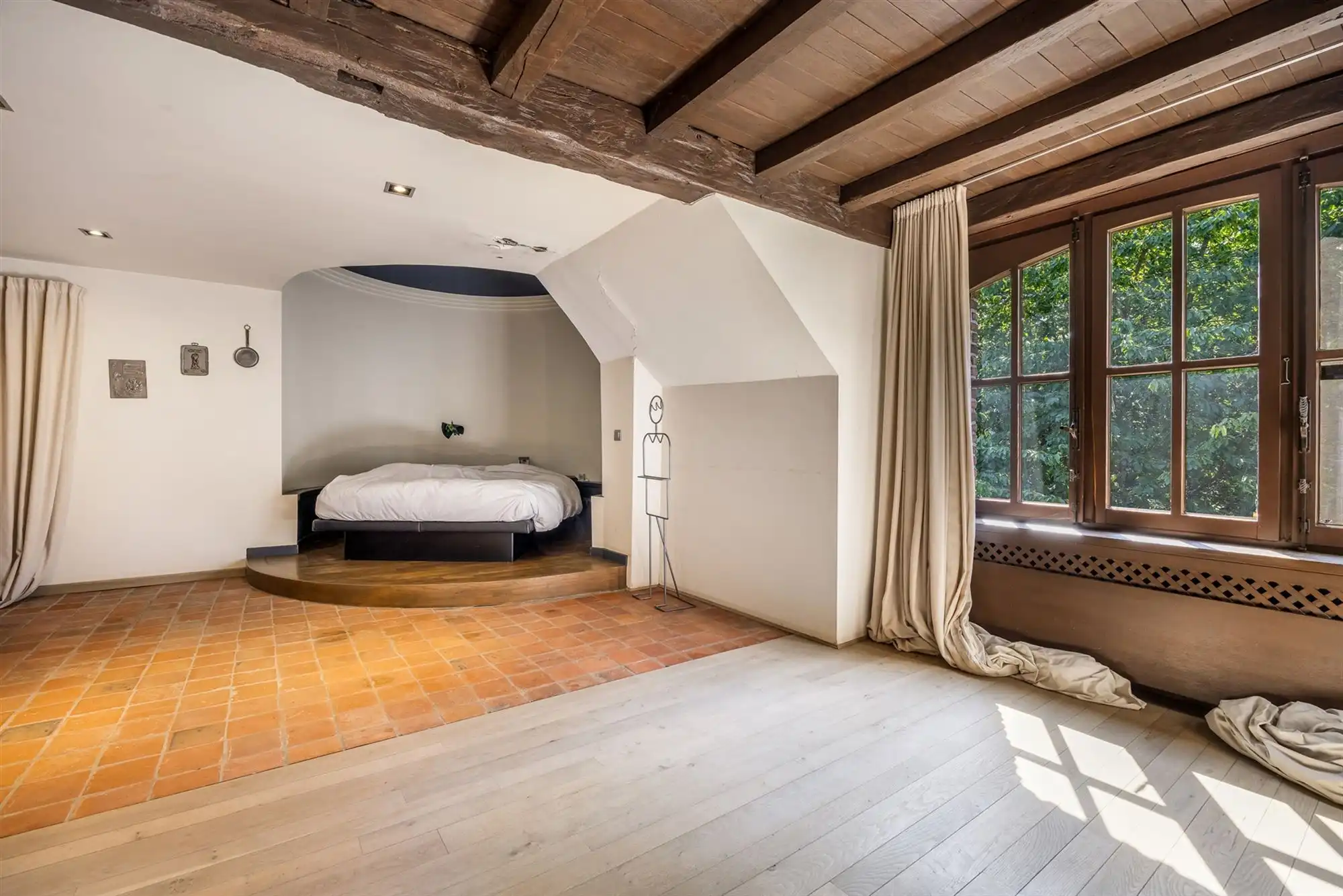 UNIEKE EIGENDOM MET 24 PAARDENSTALLEN EN BINNENPISTE OP CA 10 HECTARE TE PAAL-BERINGEN foto 39