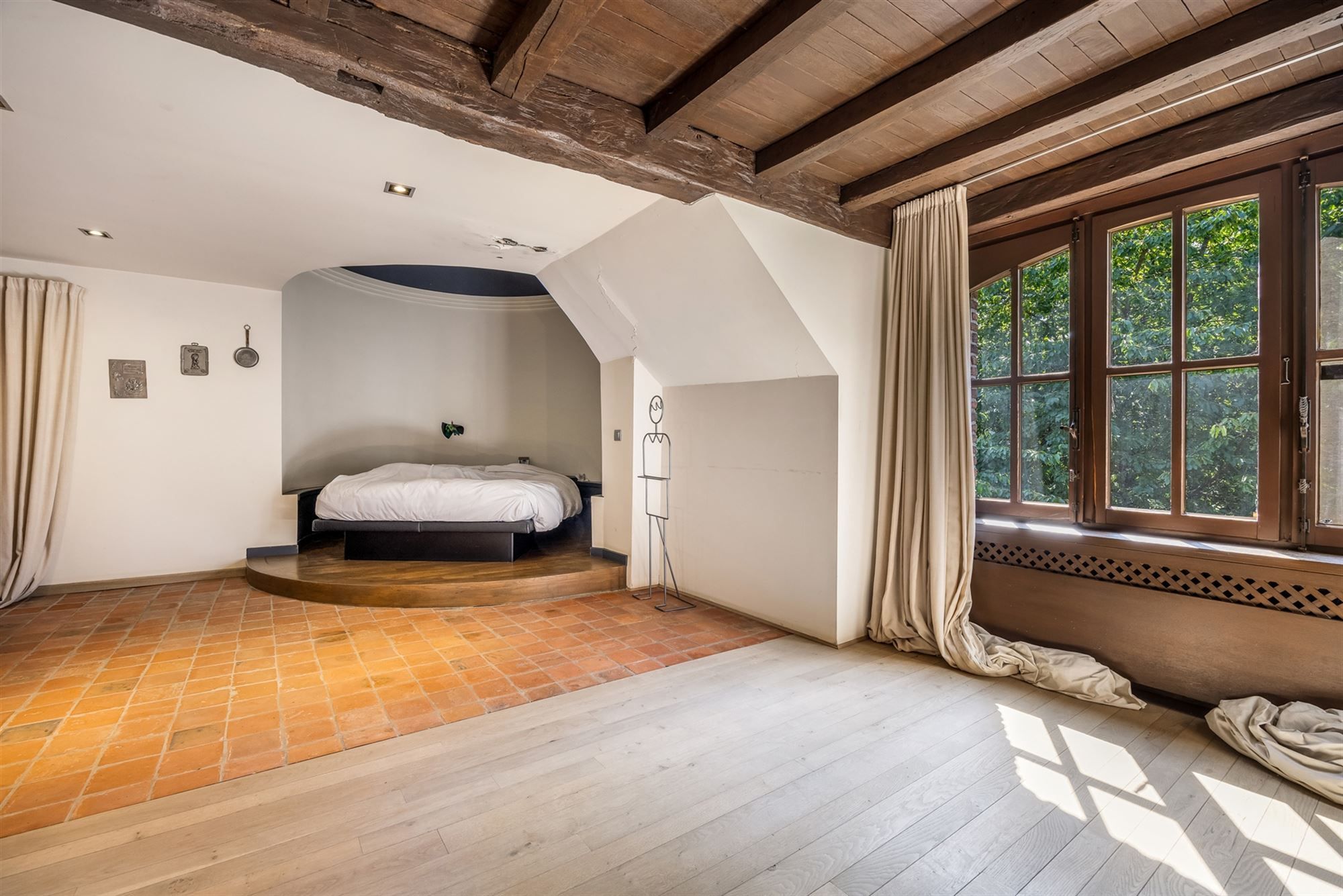 UNIEKE EIGENDOM MET 24 PAARDENSTALLEN EN BINNENPISTE OP CA 10 HECTARE TE PAAL-BERINGEN foto 39