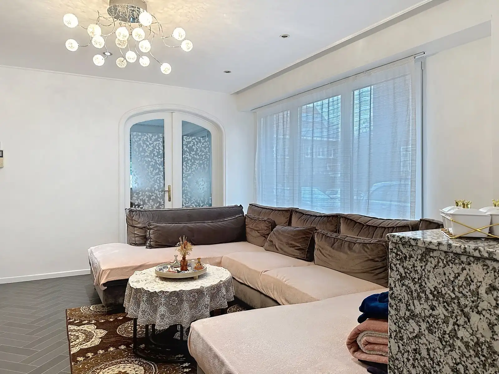 Ruime gezinswoning met meer dan 200m² woonoppervlakte foto 4