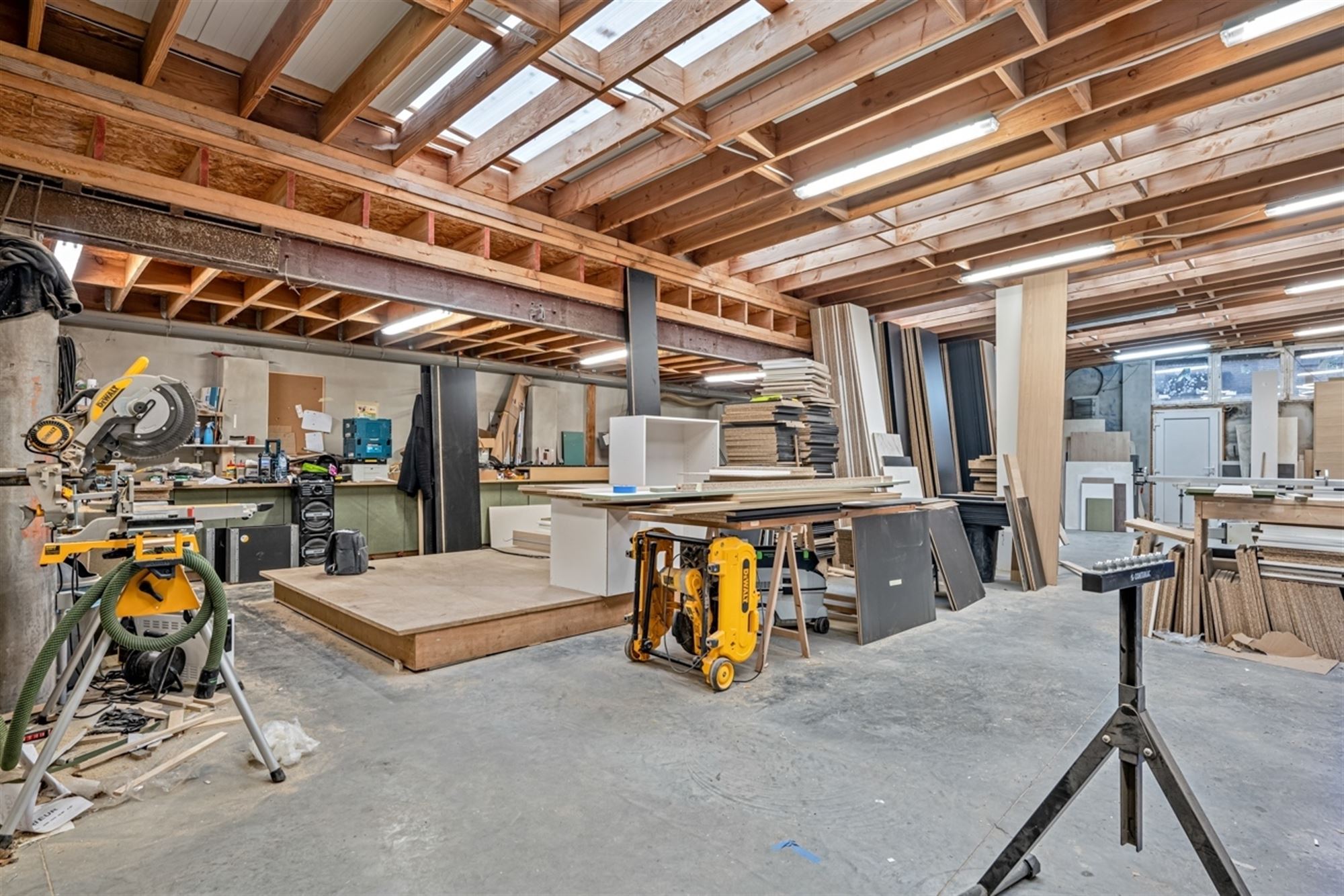 Gelijkvloers appartement met 4 slaapkamers + MAGAZIJN MET APARTE TOEGANG foto 20