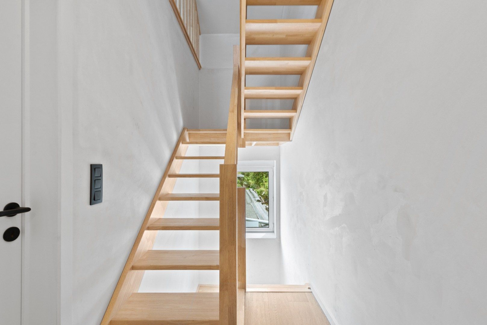 Mooi gerenoveerde rijwoning foto 14