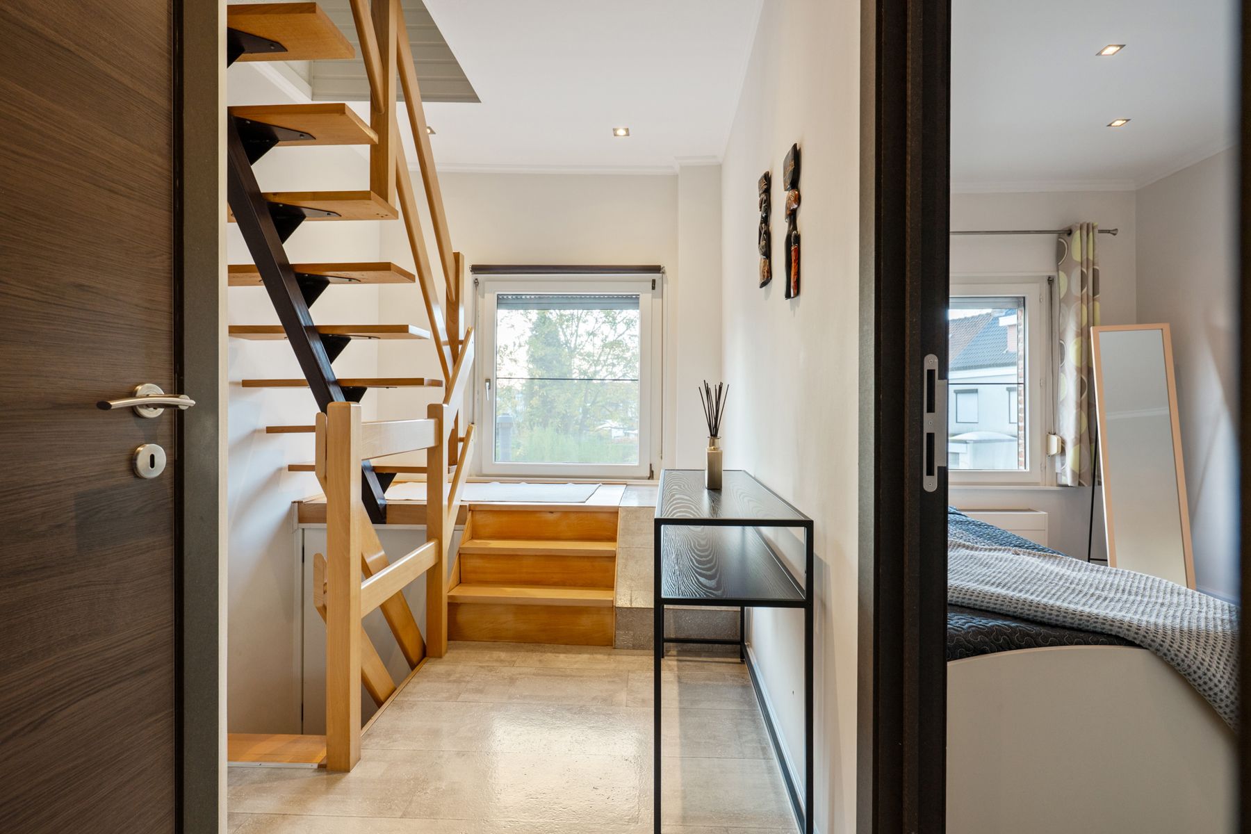 Gerenoveerde woning in een topbuurt foto 6