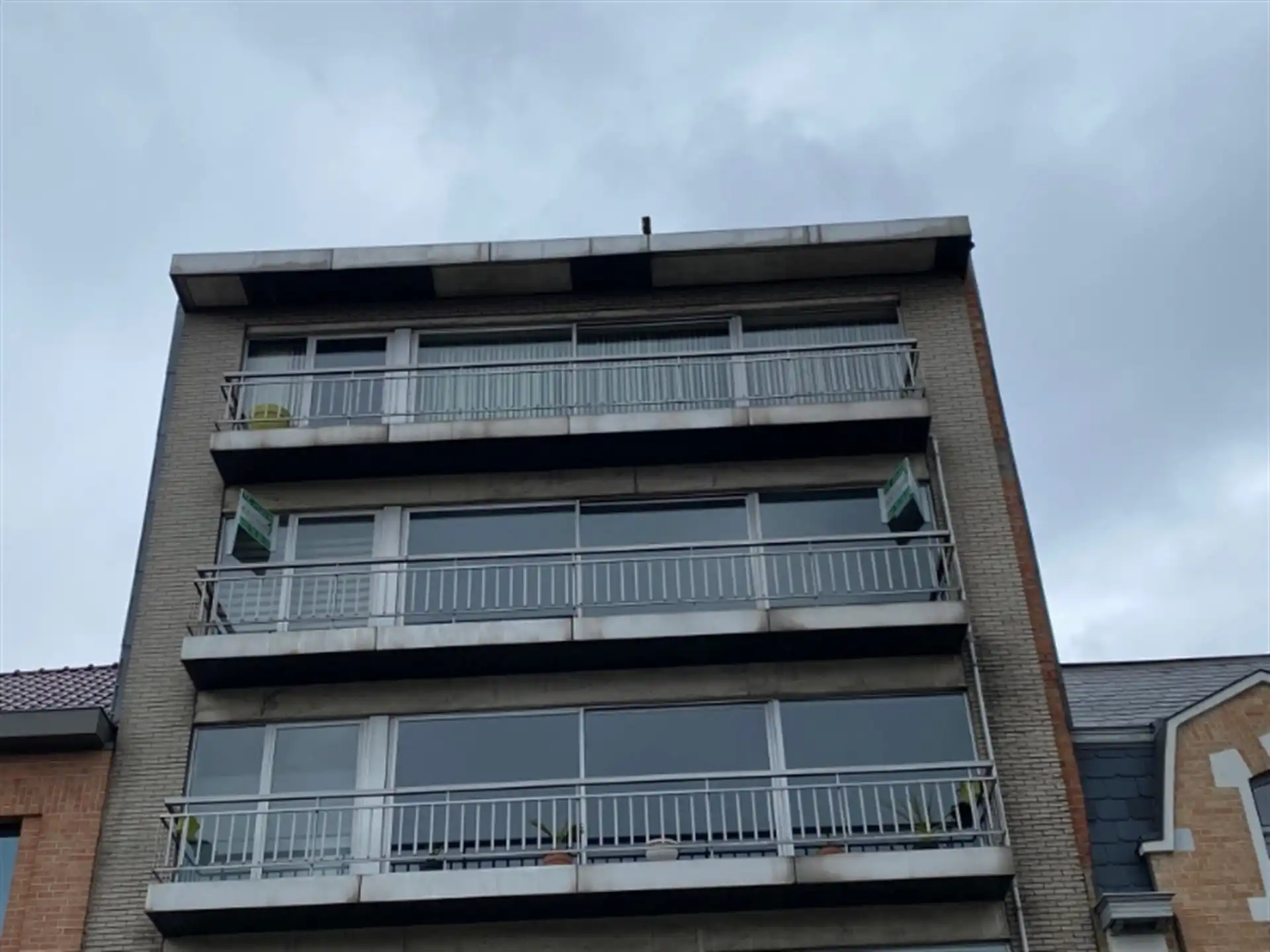 Ruim appartement met 3 slaapkamers nabij het stadspark foto 11