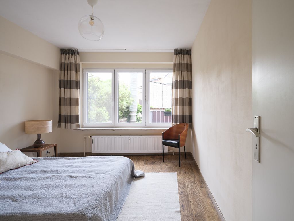 Ruim 2 slaapkamer appartement met terras nabij Sint-Anna foto 6