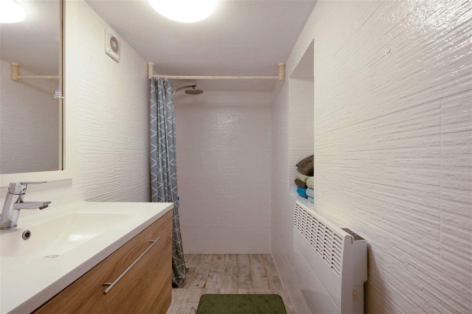 Gezellige gezinswonig met grote tuin op 27are20 foto 18