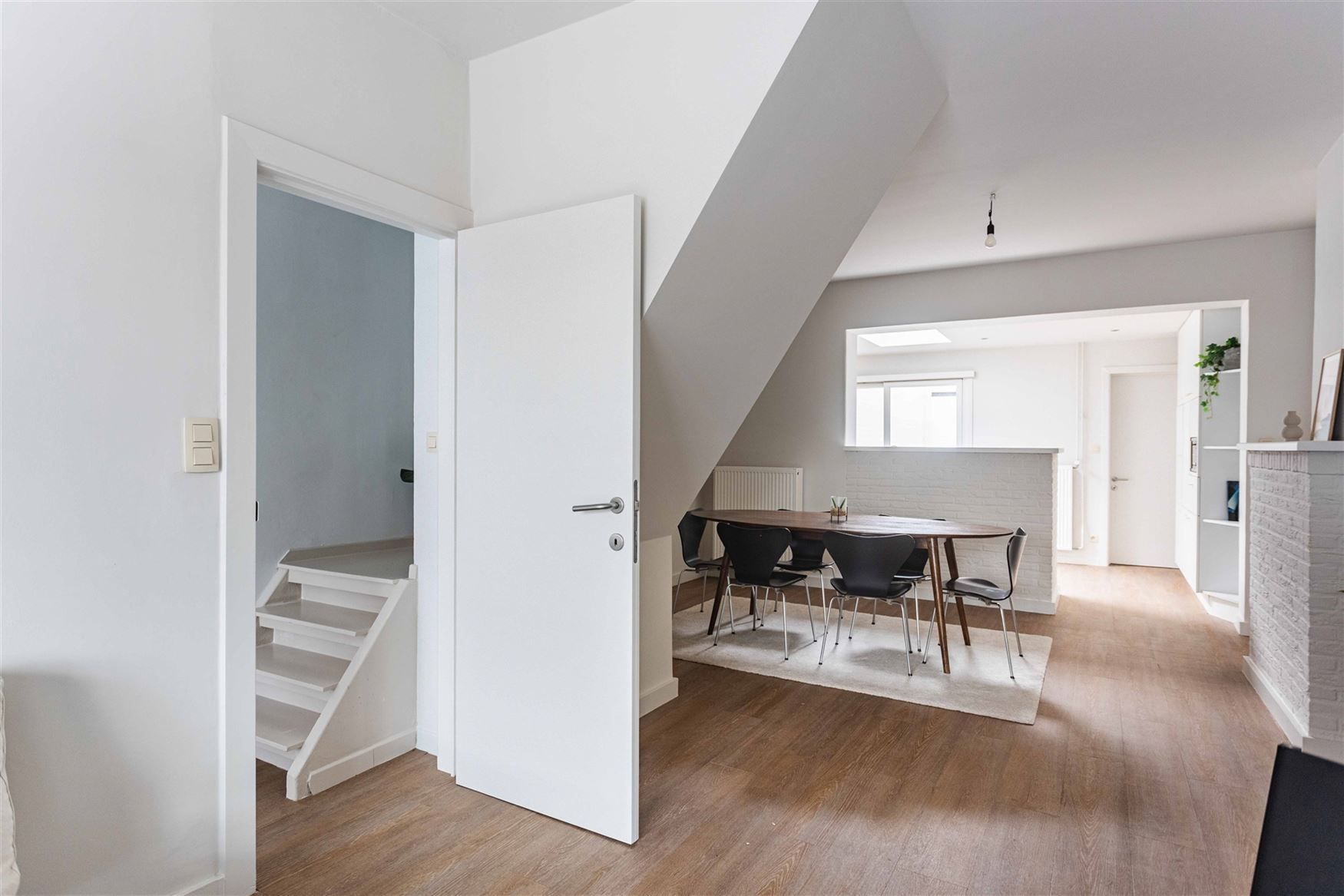 Instapklare gezinswoonst in dorpskern foto 3