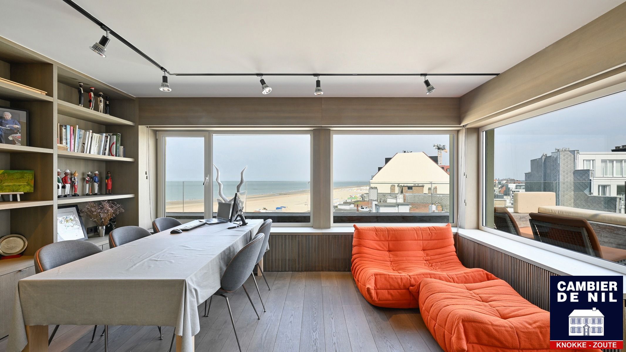 Prachtig hoekappartement met panoramische zichten foto 26