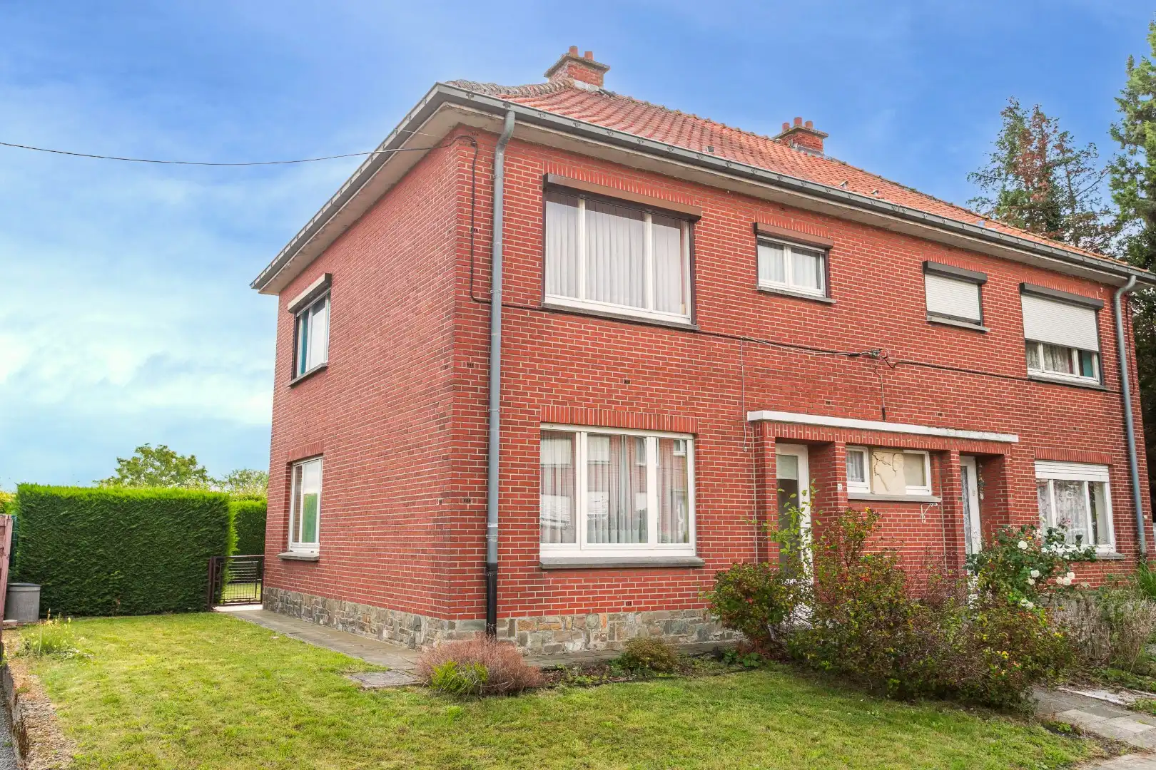 Hoofdfoto van de publicatie: Te renoveren woning met 3 slpk te Lembeek