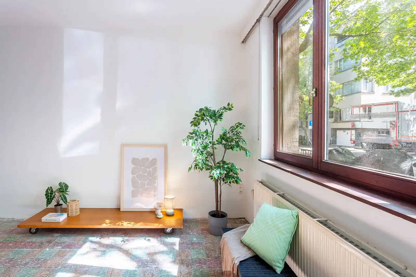 Woning met 6 slaapkamers, volledig naar eigen smaak renoveren foto 3