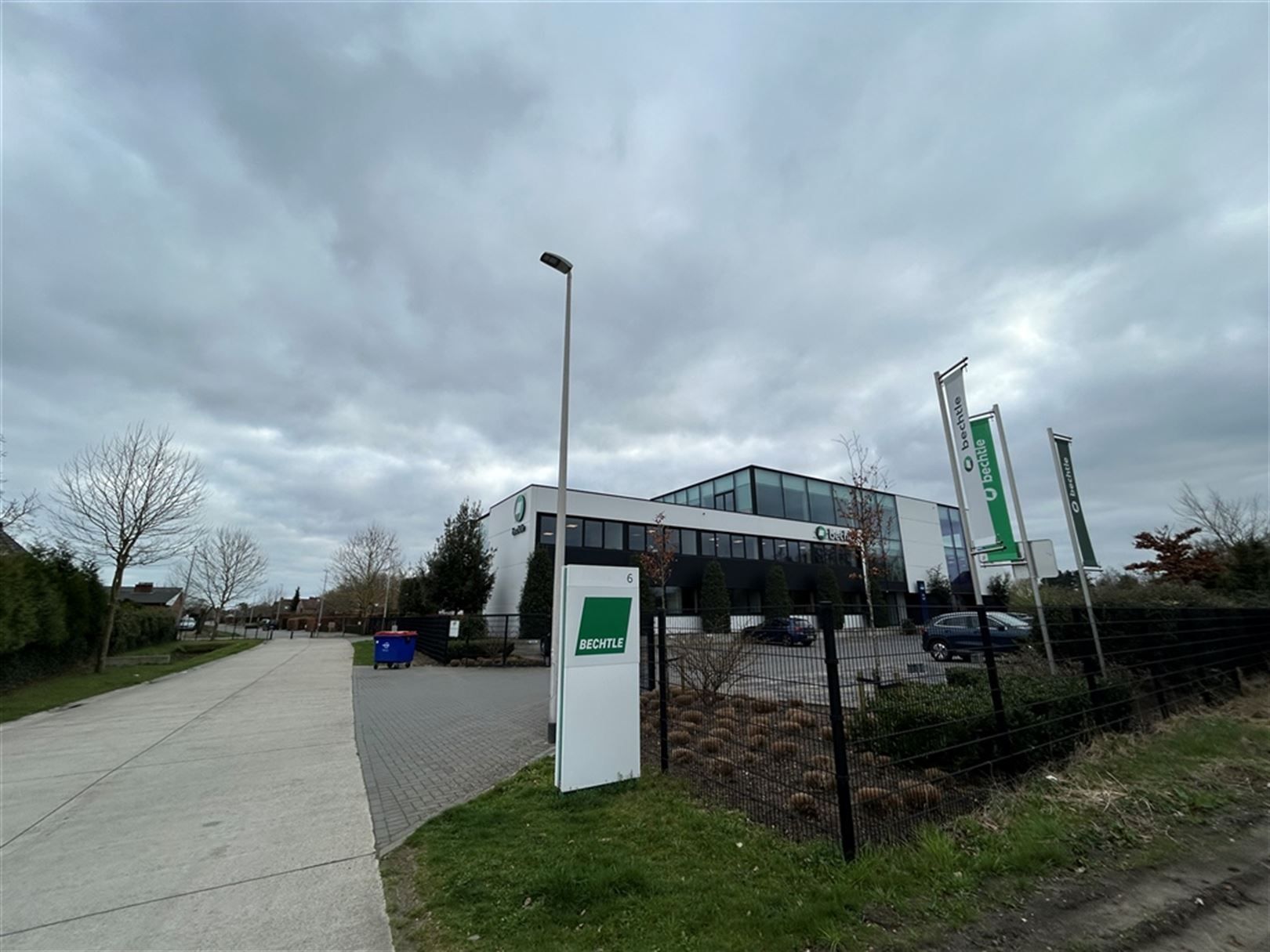 Kantoorgebouw foto 14