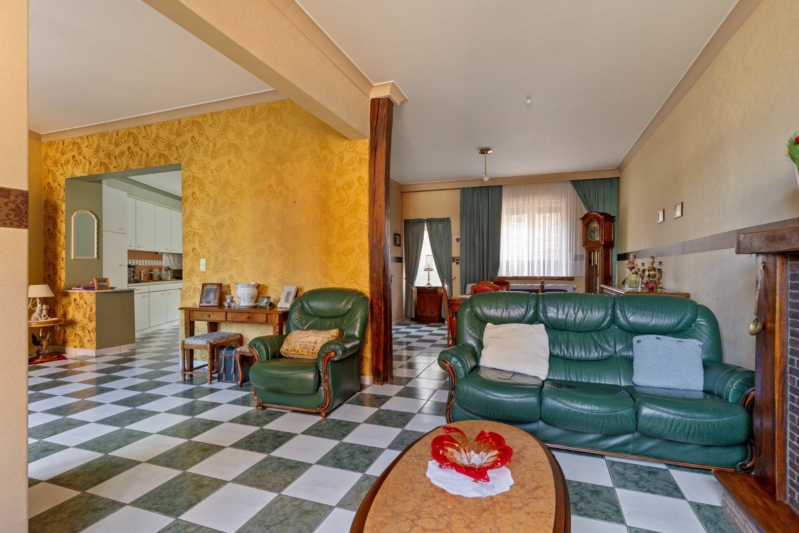 Rijwoning in het centrum van Hoegaarden foto 9