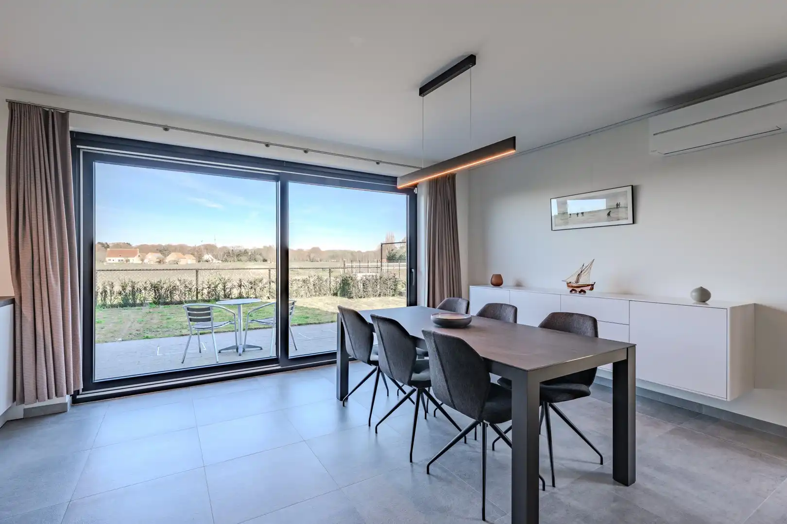 Kwaliteitsvolle recente woning (2022) met landelijk zicht foto 5