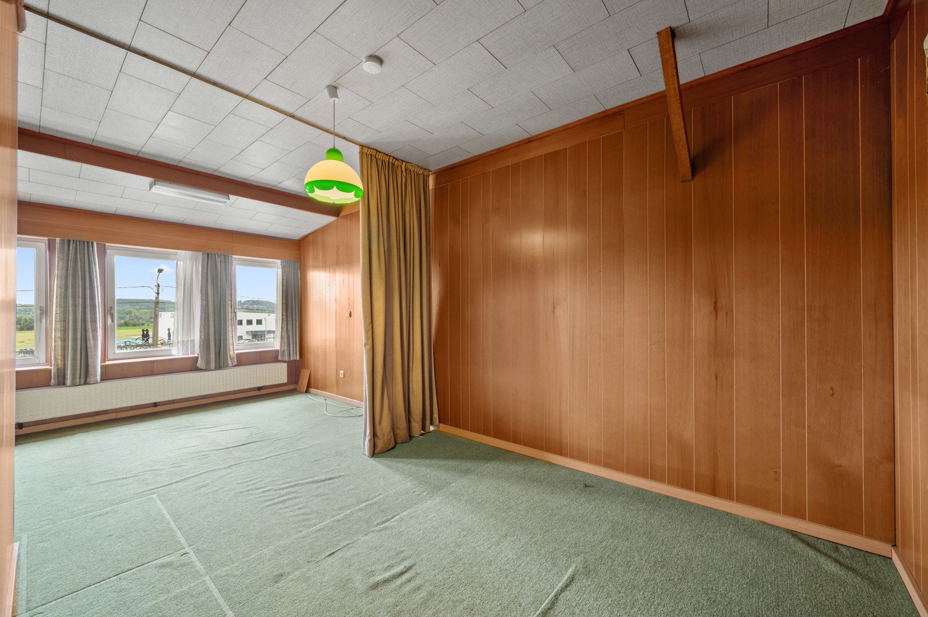 Ruime bungalow met prachtige tuin en talrijke mogelijkheden foto 16