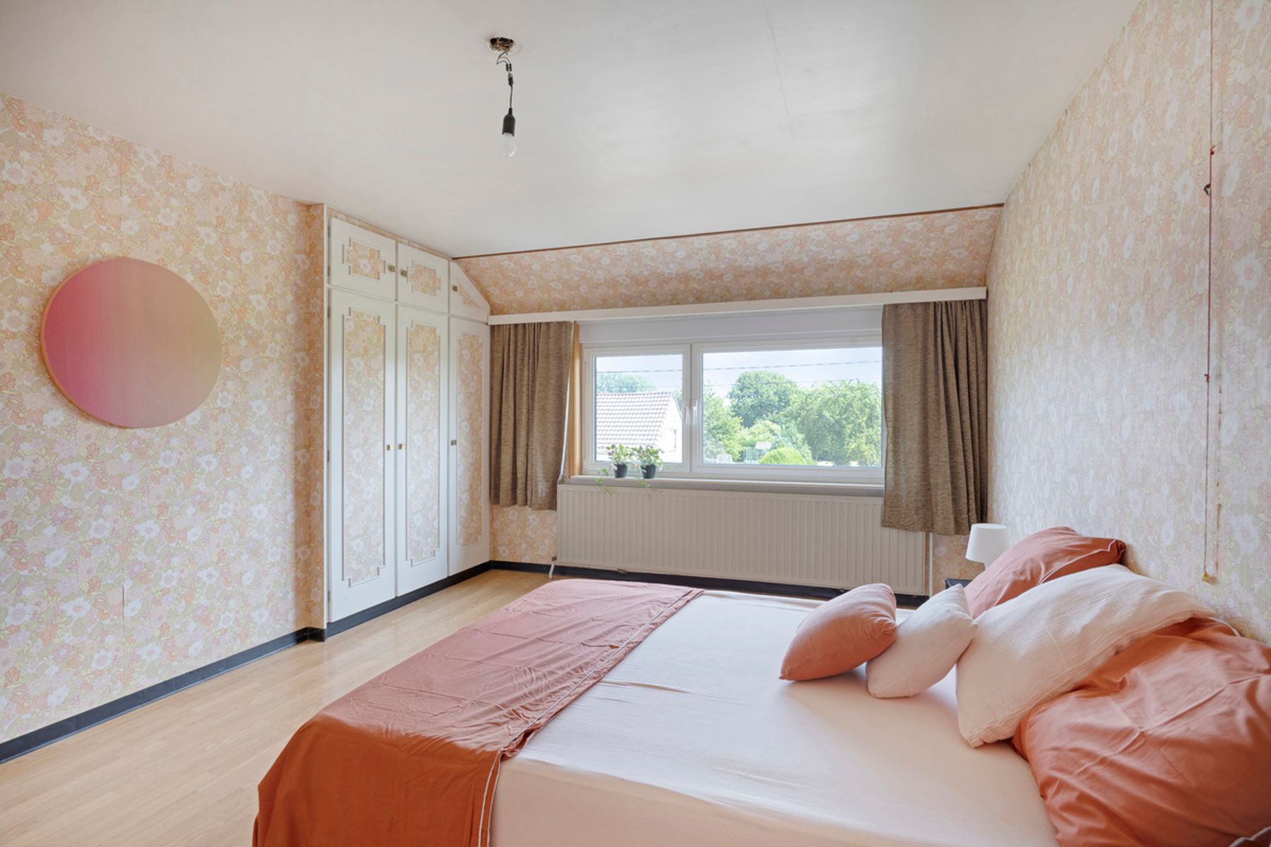 Ruime woning met potentieel op perceel van 13a70ca. foto 15