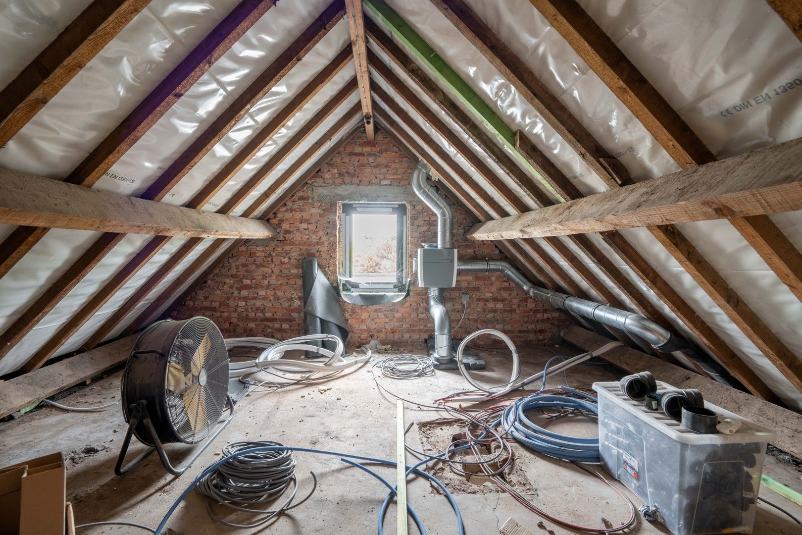 Instapklare woning met 3 slpkmrs op een perceel van 890m²! foto 33