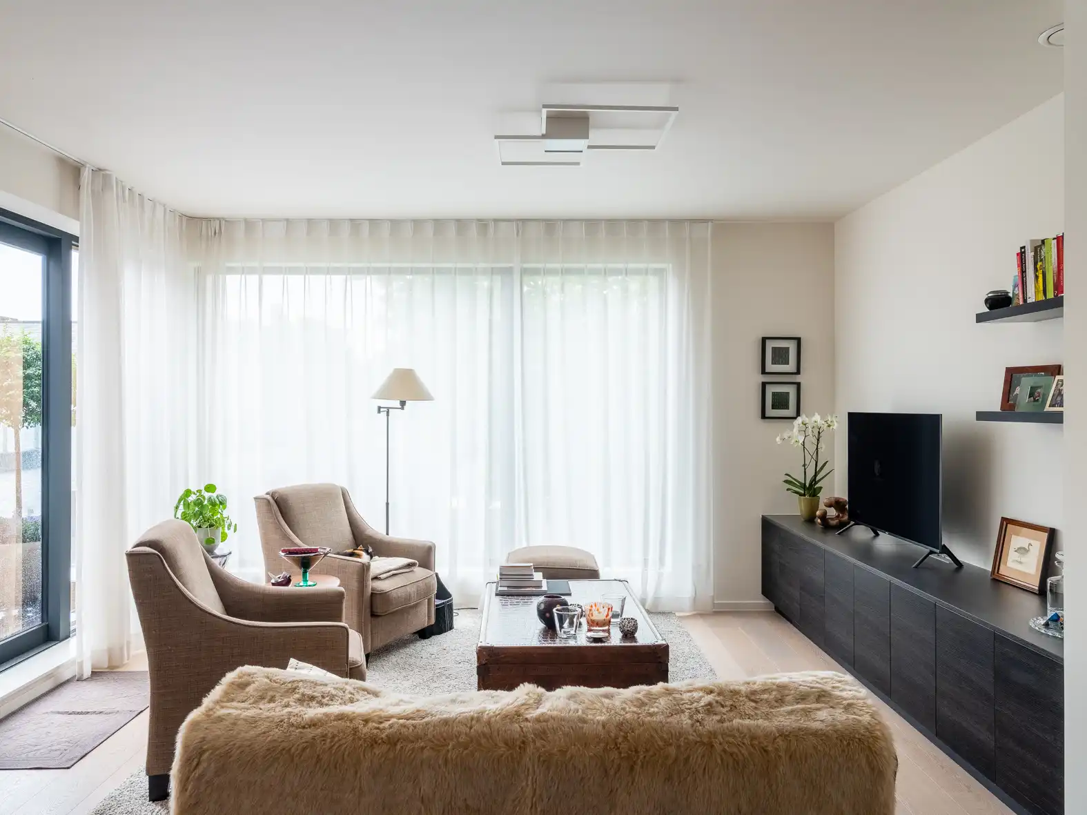 Exclusief recent appartement met terras foto 2