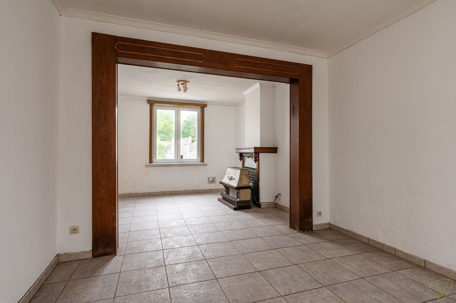 Te renoveren starterswoning met een verrassende tuin op een boogscheut van het centrum foto 6