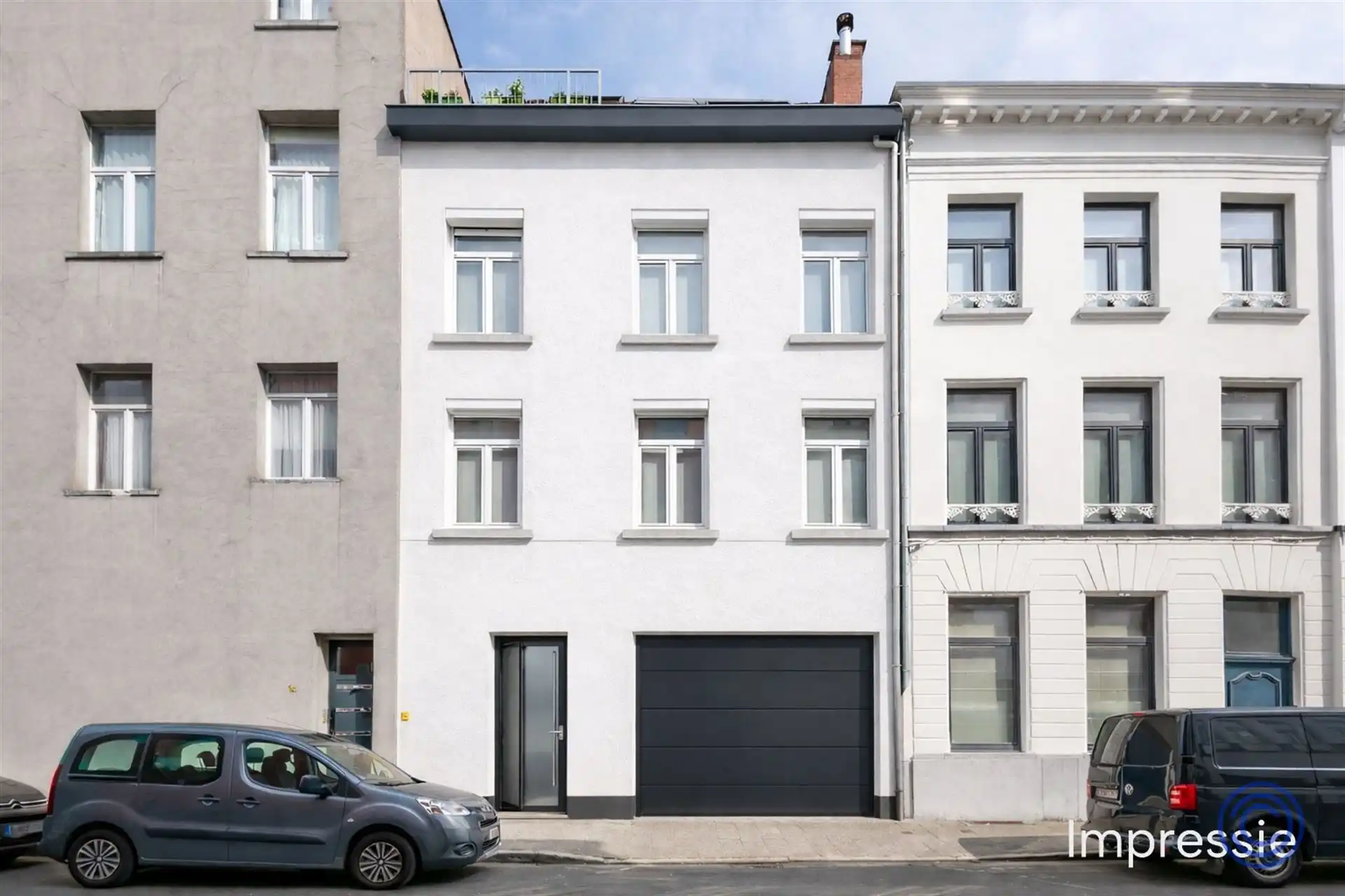 Gezellige, ruime gezinswoning met dakterras, middenin de stad! foto {{pictureIndex}}