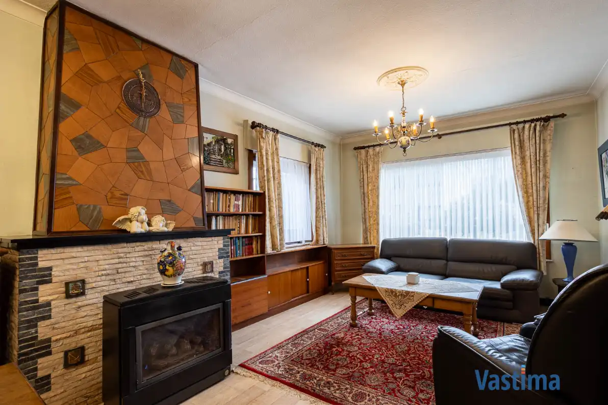 Halfopen woning in Lede met 3 slaapkamers, garage en buitenruimte foto 7