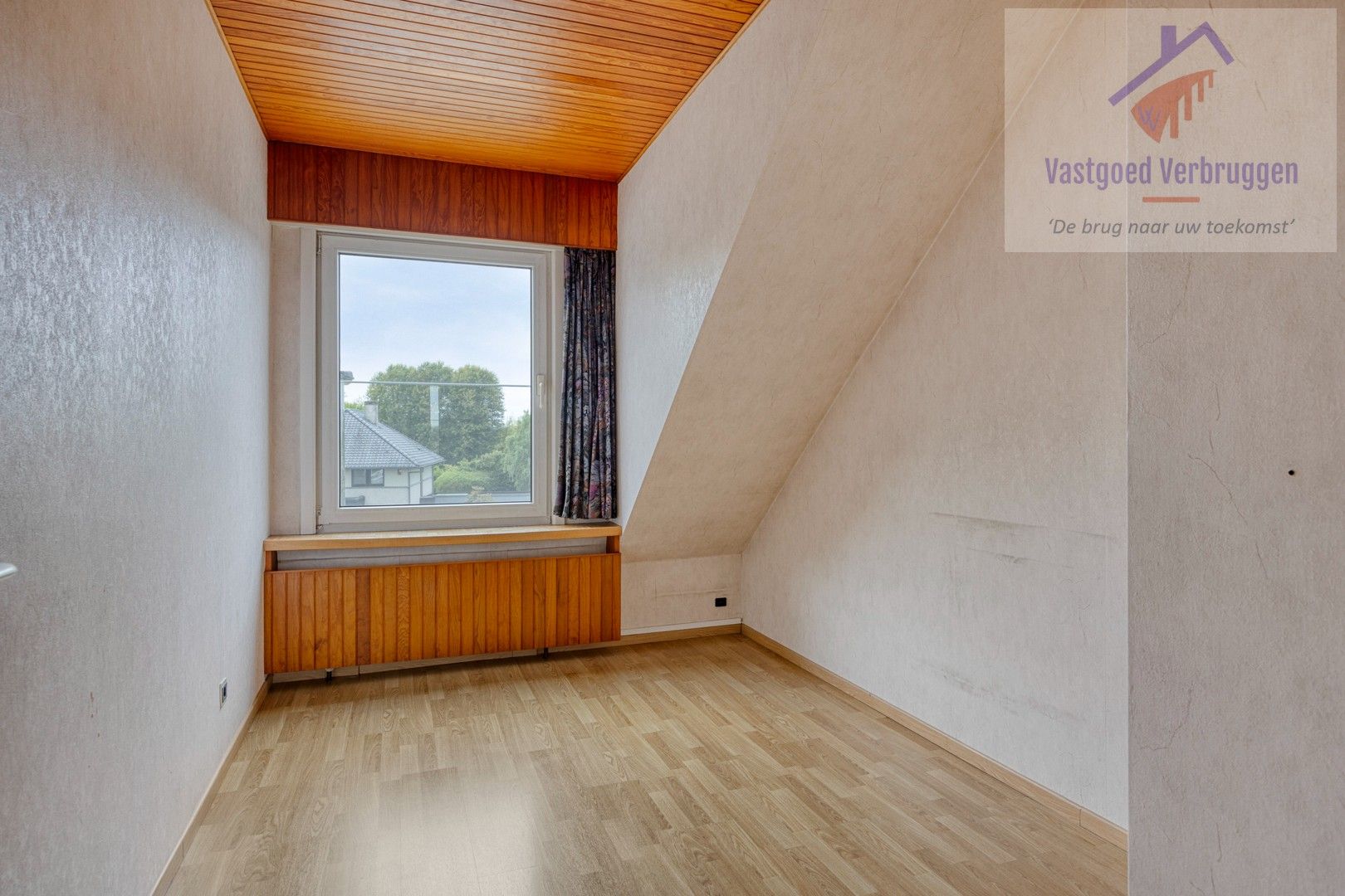 Standingvolle ruime bel-etage met 4 slaapkamers en tuin foto 11