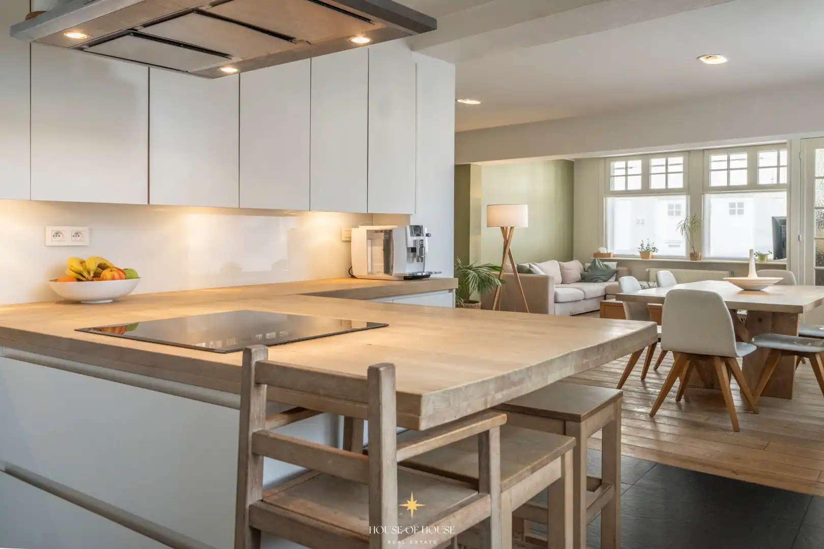 Gerenoveerd charmehuis in het hart van Brugge foto 11