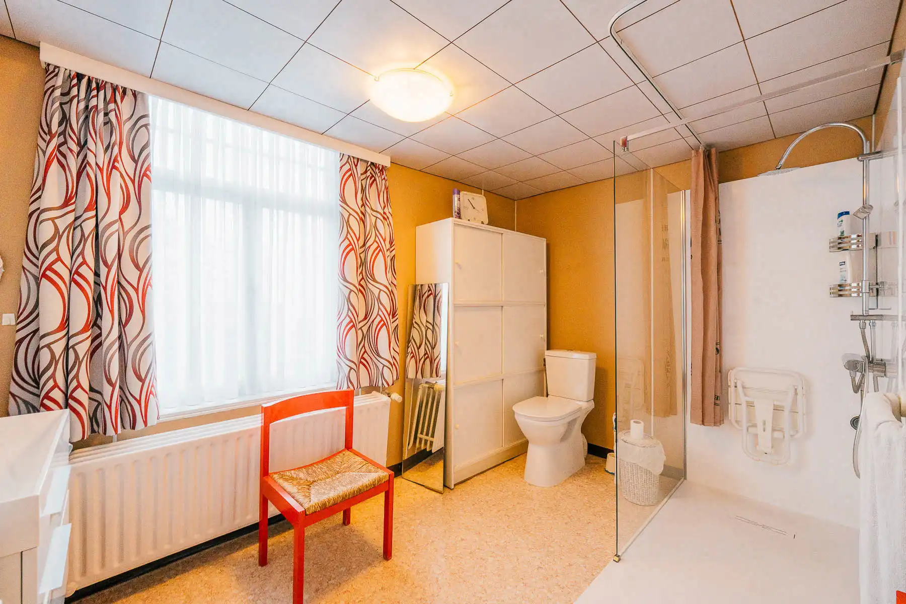 Prachtige authentieke en ruime villa met enorm potentieel foto 19