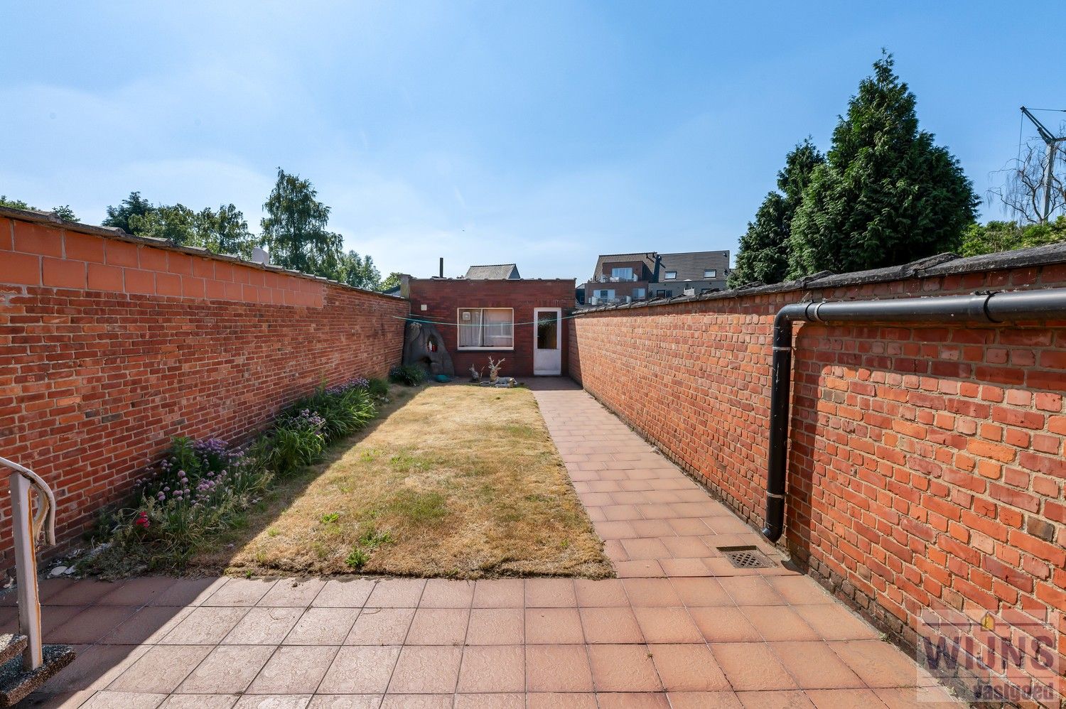 Te renoveren woning met 3 slaapkamers en tuin foto 32