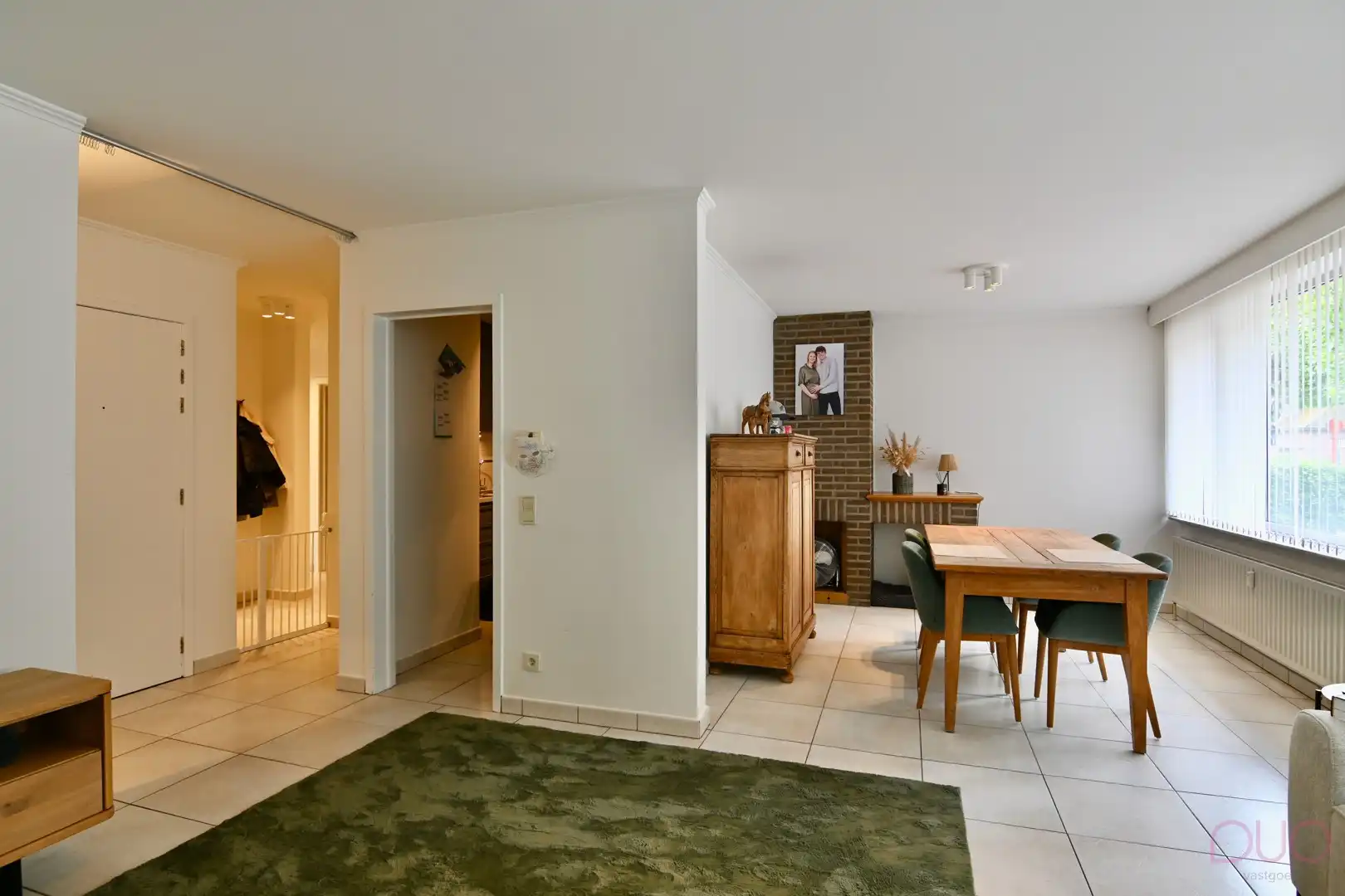 Instapklaar gelijkvloers appartement met 2 slaapkamers en garagebox op een toplocatie foto 2
