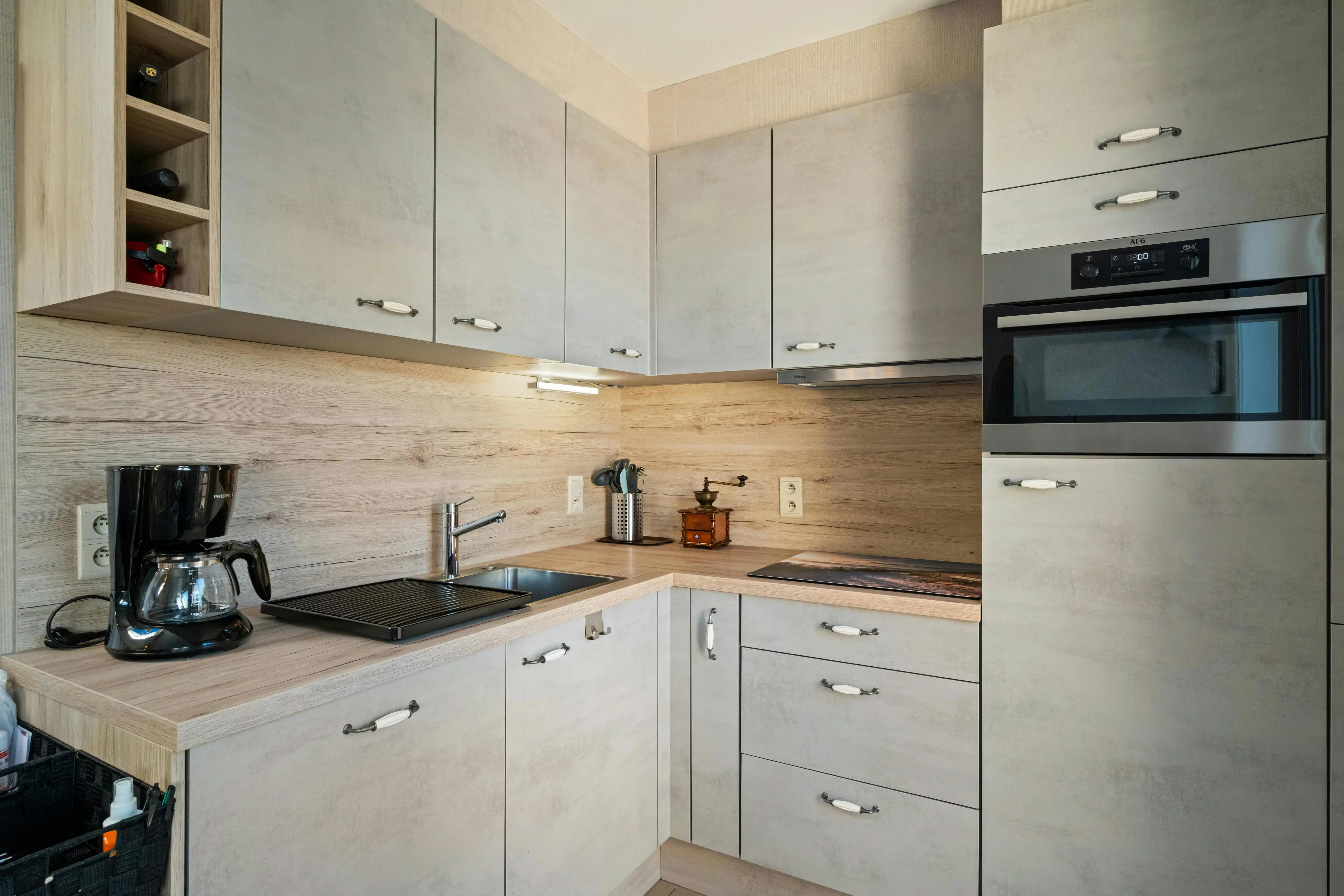 Volledig gerenoveerd 1 slaapkamerappartement vlakbij Zee ! foto 5