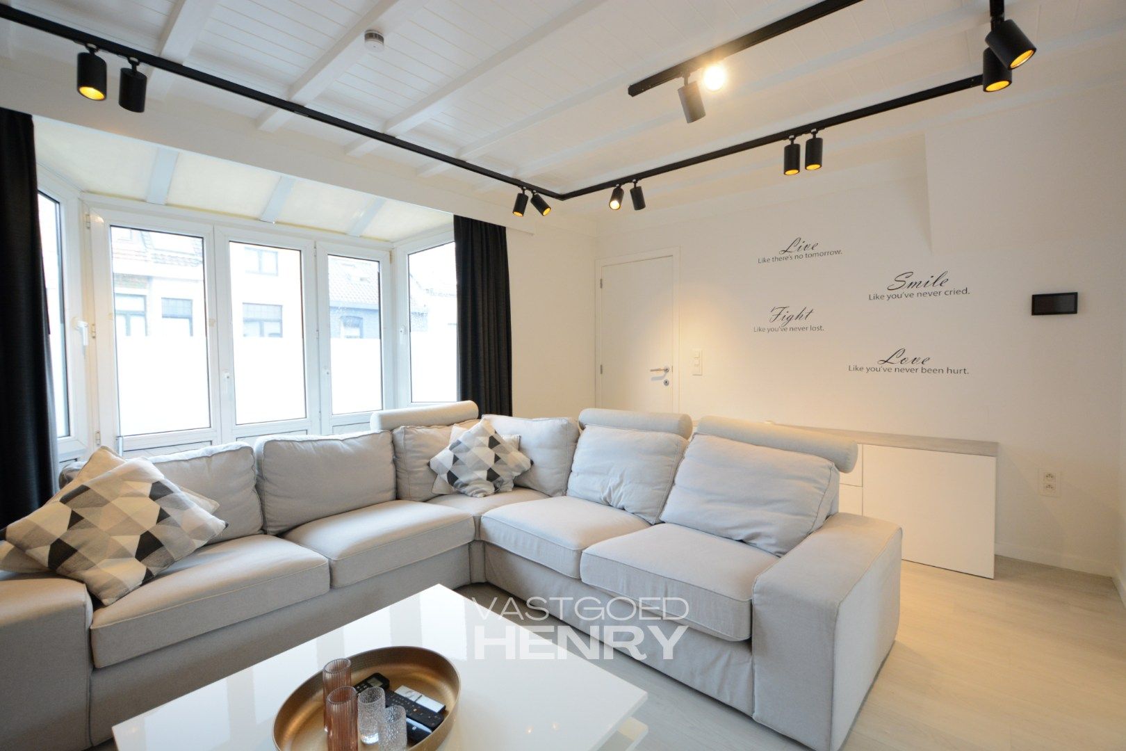 Privé duplex appartement met groot terras te huur foto 10