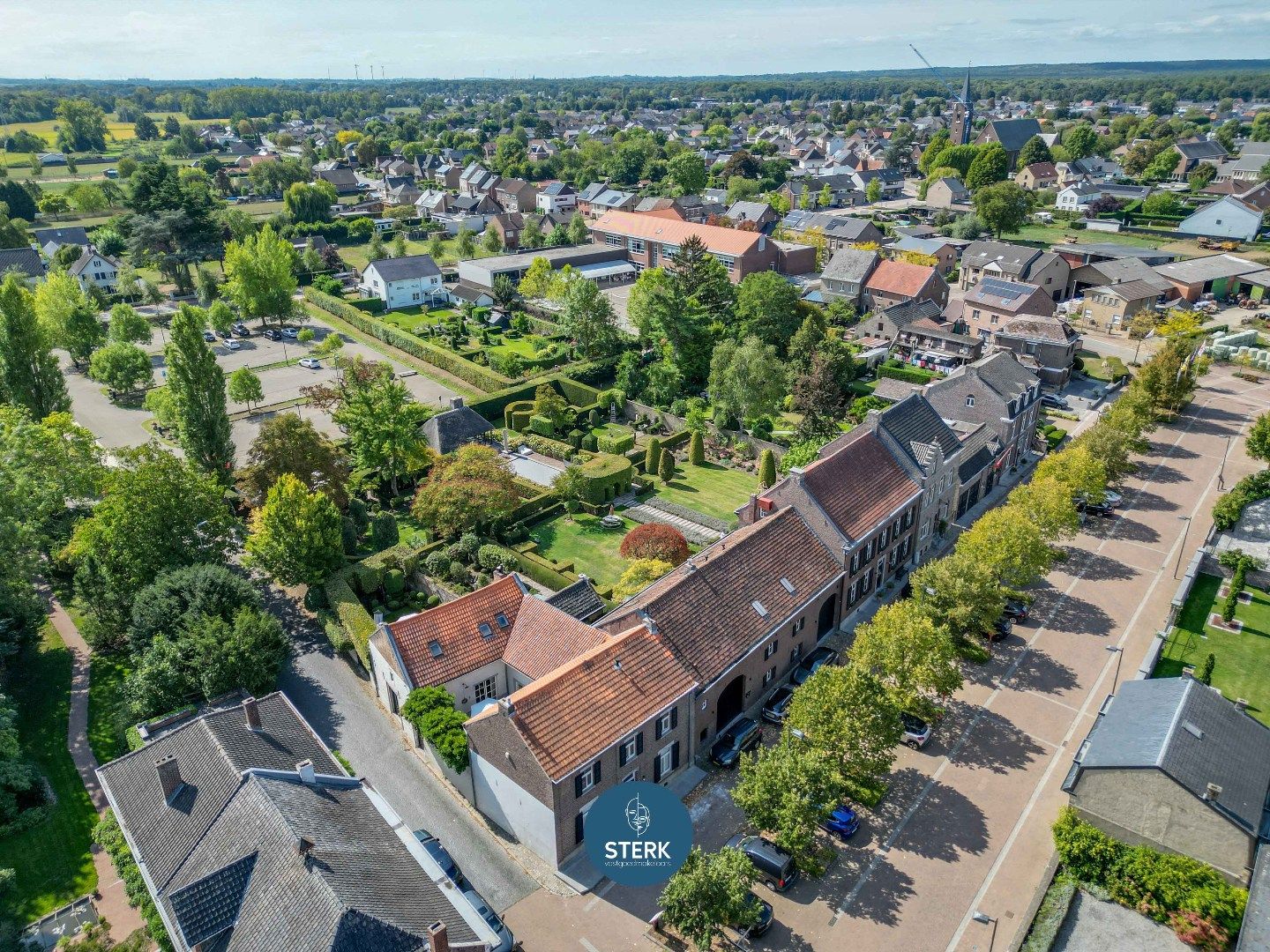 CHARMANTE EN RUIME GEZINSWONING MET TUIN IN HARTJE OUD-REKEM !  foto 30
