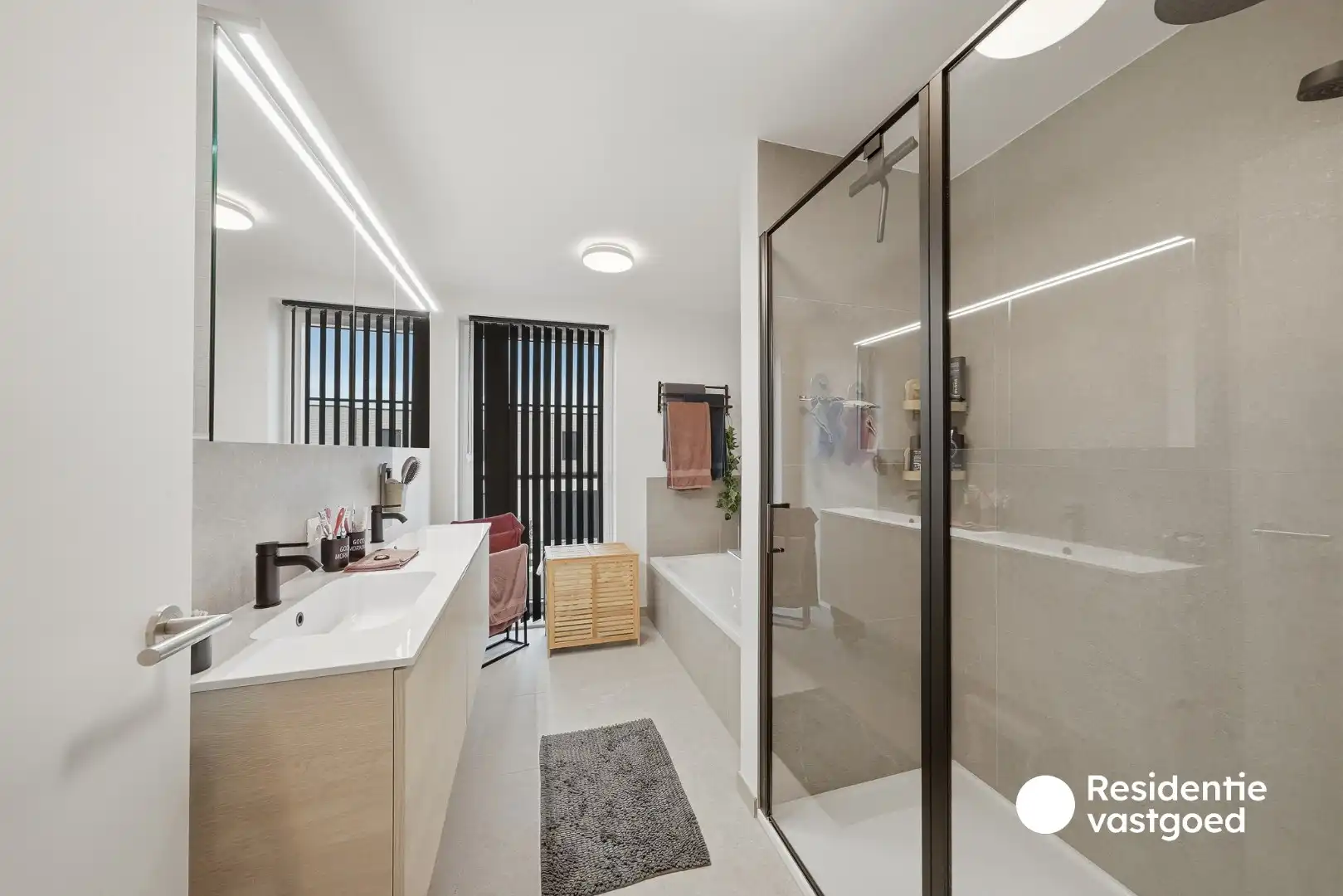 Energiezuinige halfopen recente woning met 3 slaapkamers in Oudenburg foto 22