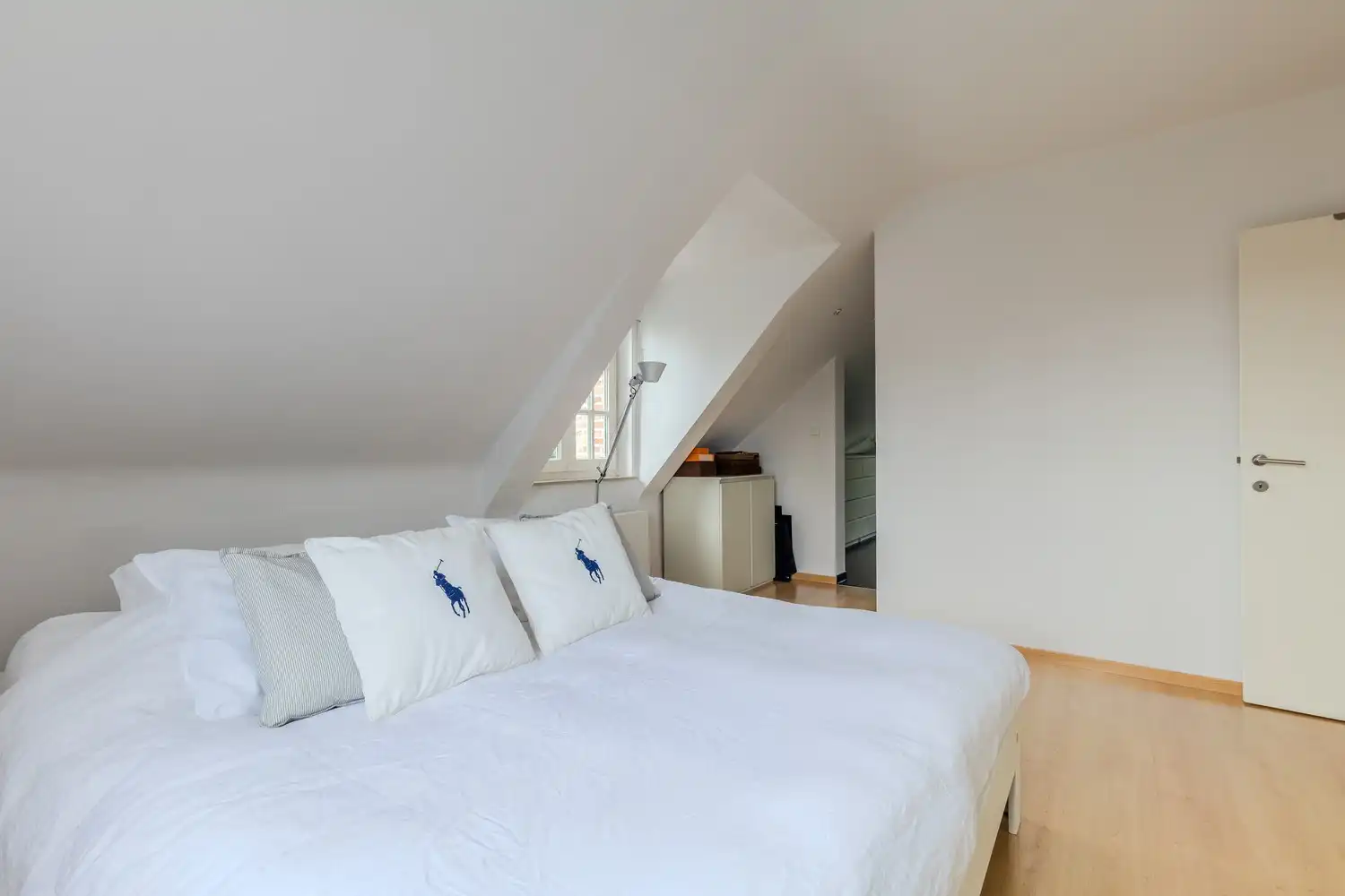 Verzorgde, instapklare woning met 3 slaapkamers én 2 badkamers in het gezellige Mopertingen, Bilzen-Hoeselt. foto 19