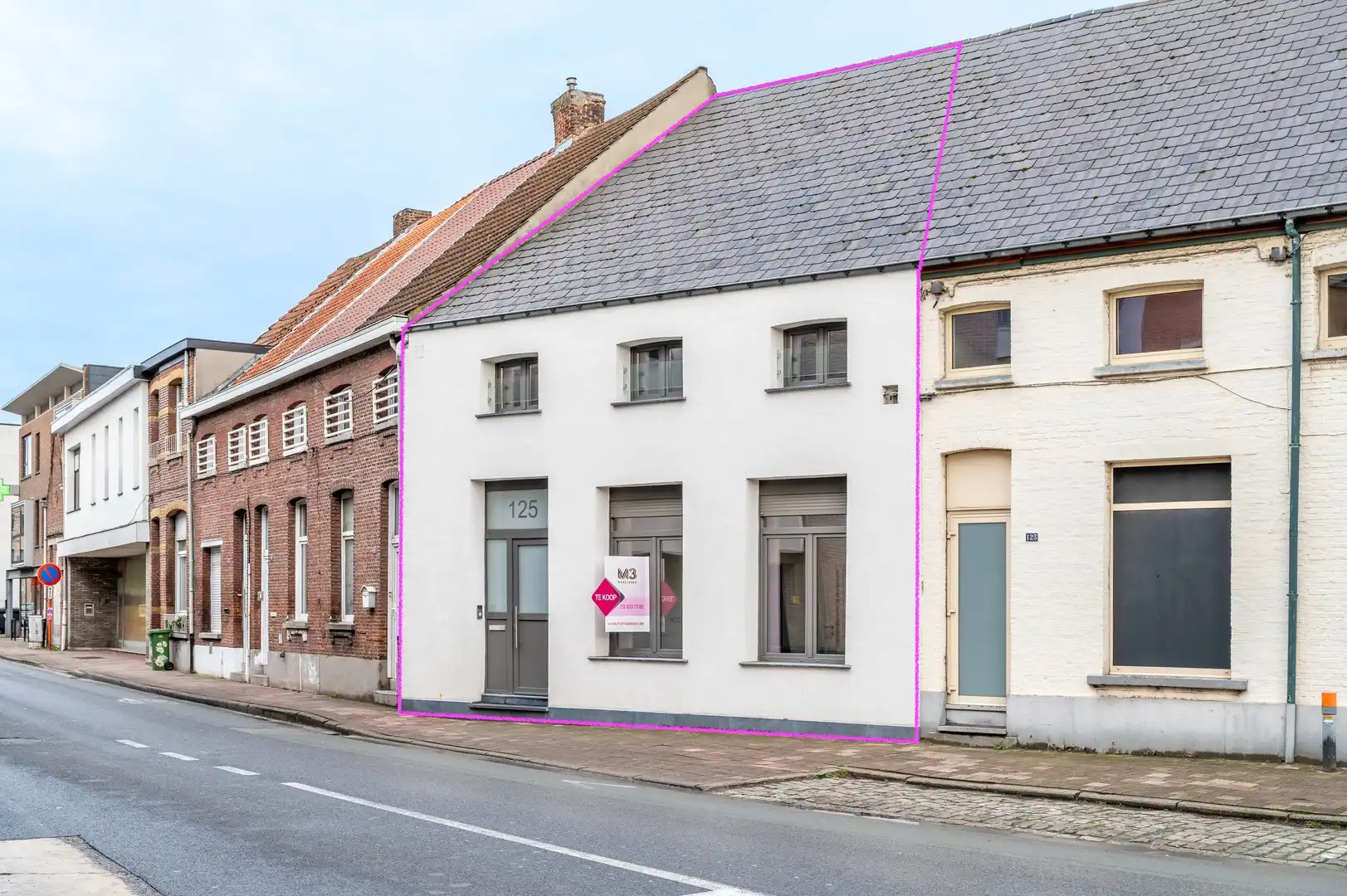 Ruime gezinswoning met 4 slaapkamers en stadstuin in Burcht! foto {{pictureIndex}}