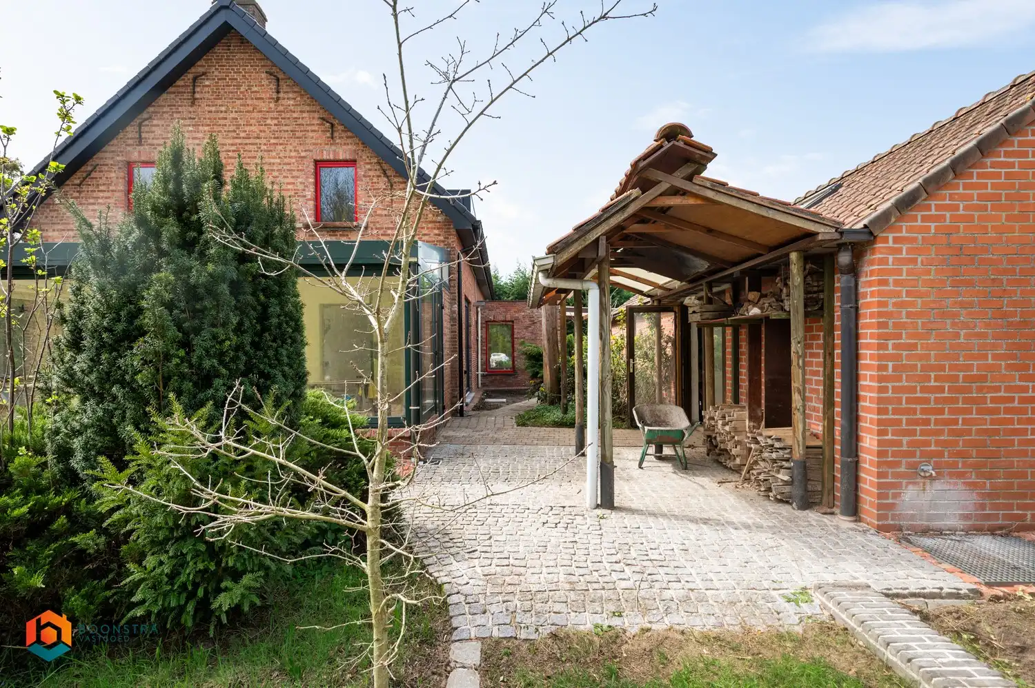 Korte termijn verhuur woning met 2 slpkrs en ruime tuin te Putte foto 4