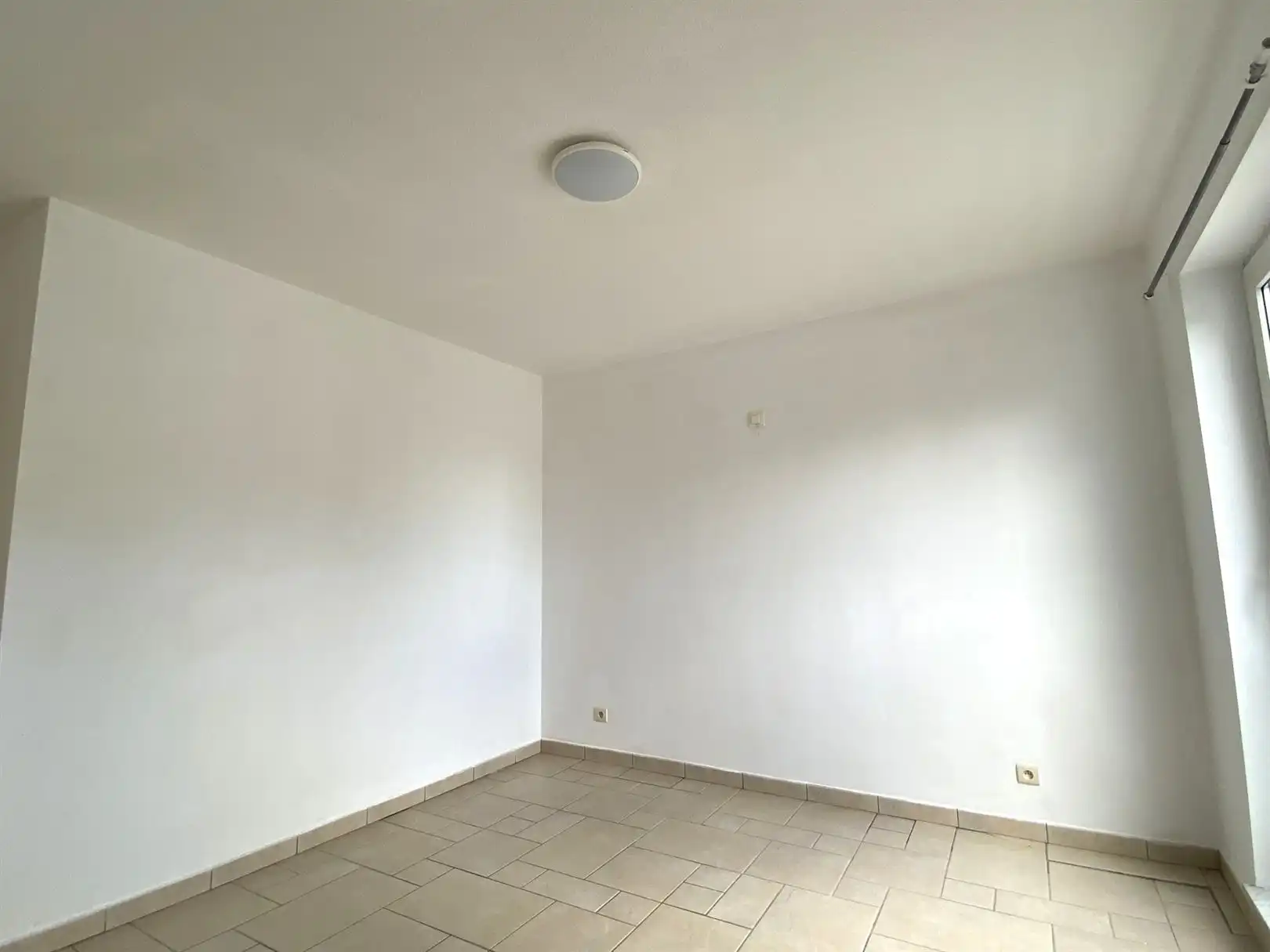 Instapklaar appartement in het centrum van Denderbelle foto 7