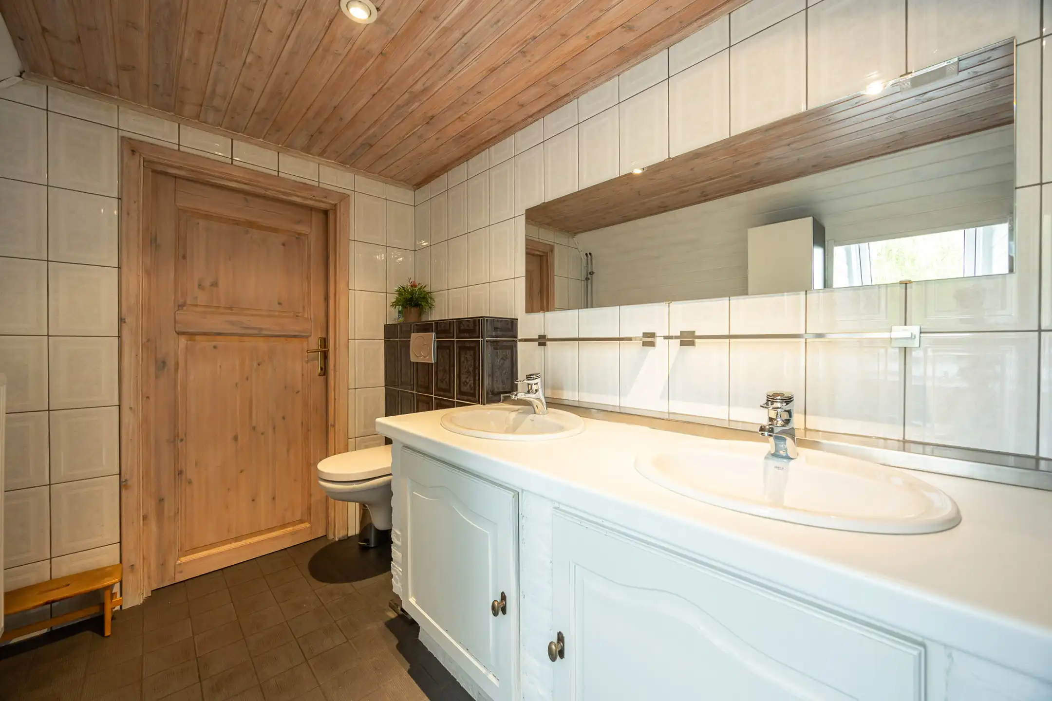 Instapklare 4slpk-woning op rustige locatie te Vosselaar. foto 25
