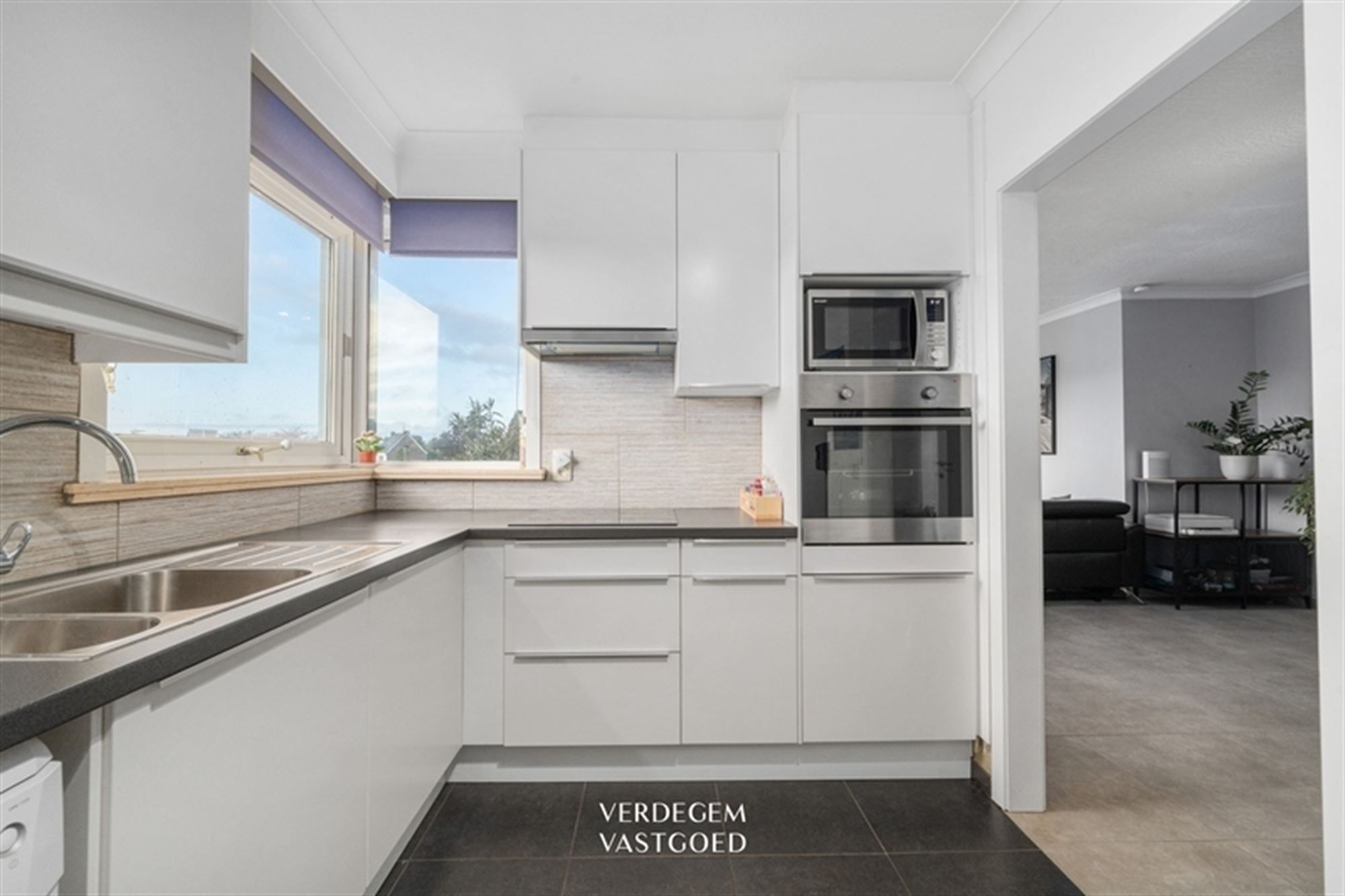 Klassevol en instapklaar appartement met 1 slpk, terras en autostaanplaats op een topligging foto 7